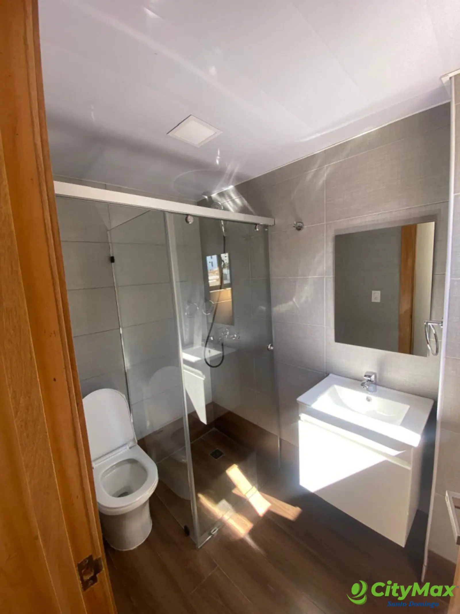 Apartamento en alquiler con terraza privada en el Naco - foto 8
