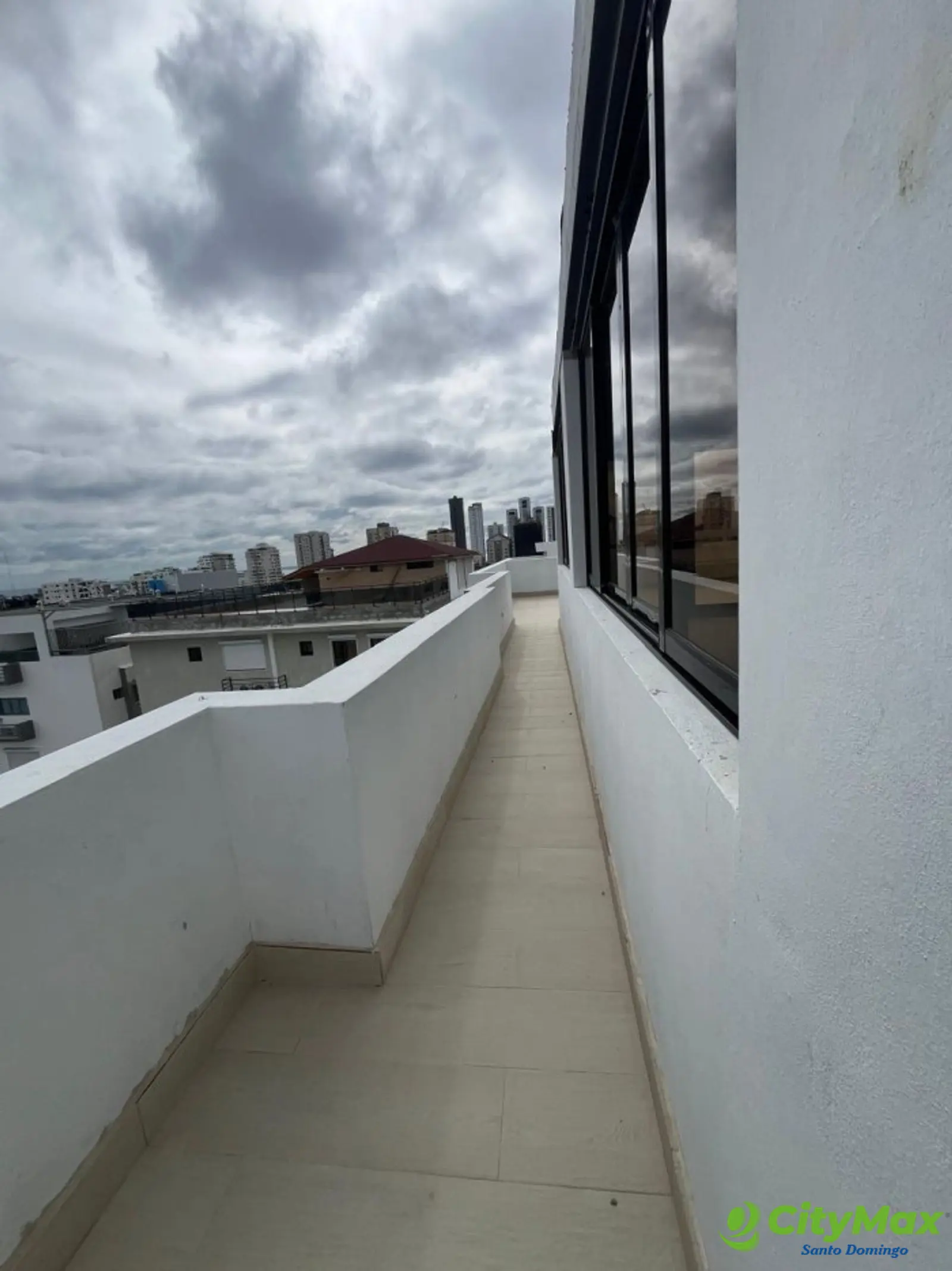Penthouse en Venta en Renacimiento de 2 Habitaciones - foto 15