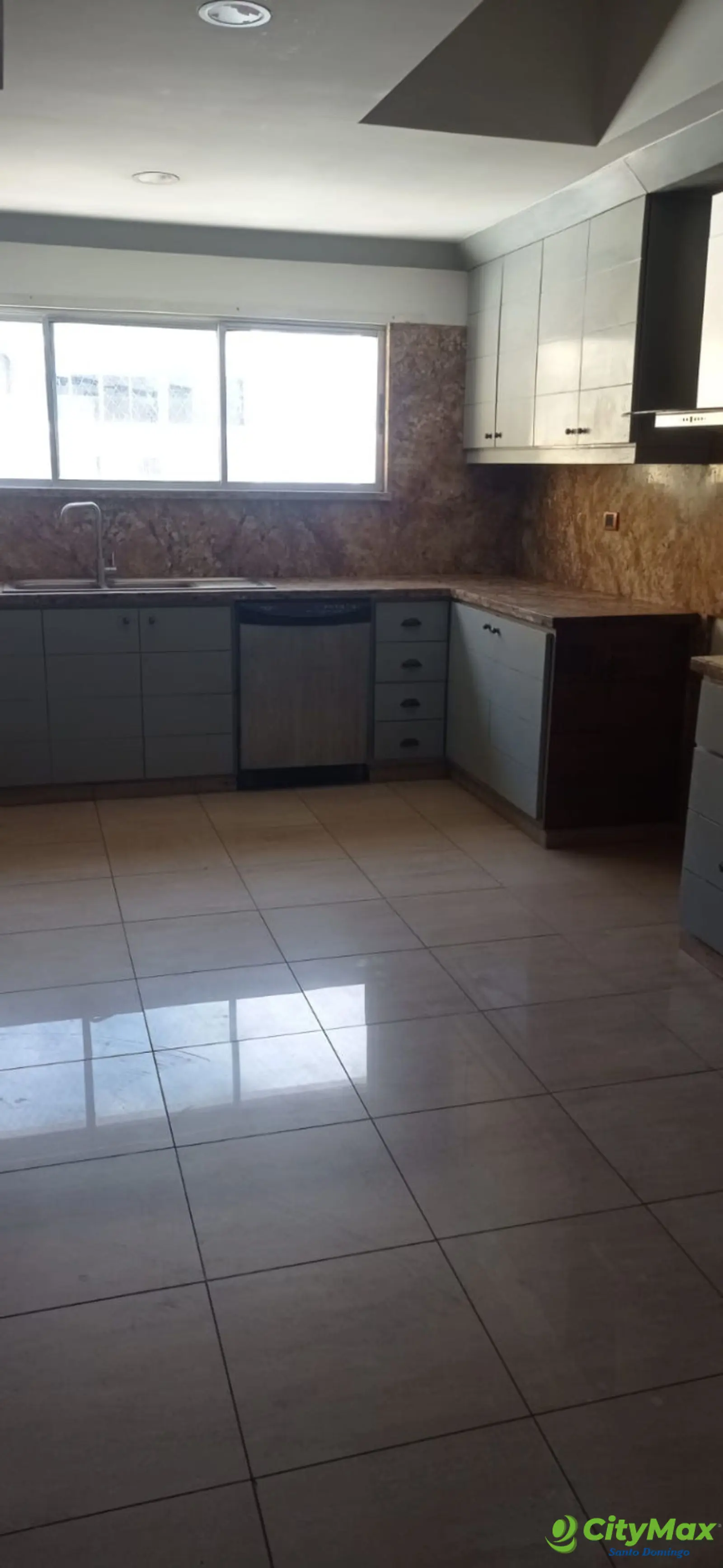 Penthouse en venta de 3 habitaciones en Bella Vista - foto 19