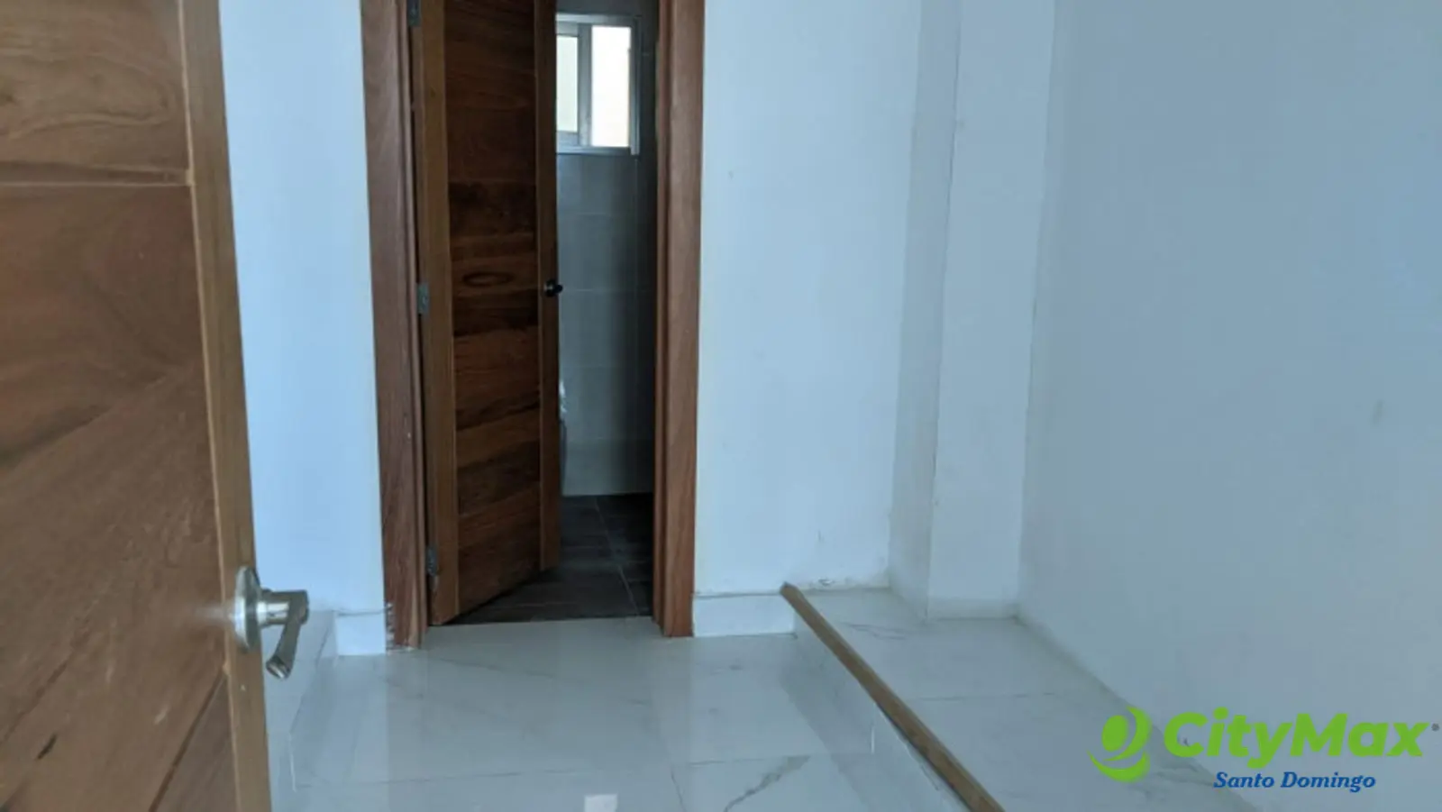 En venta PH Nuevo de 3 niveles en ALMA ROSA I - foto 7