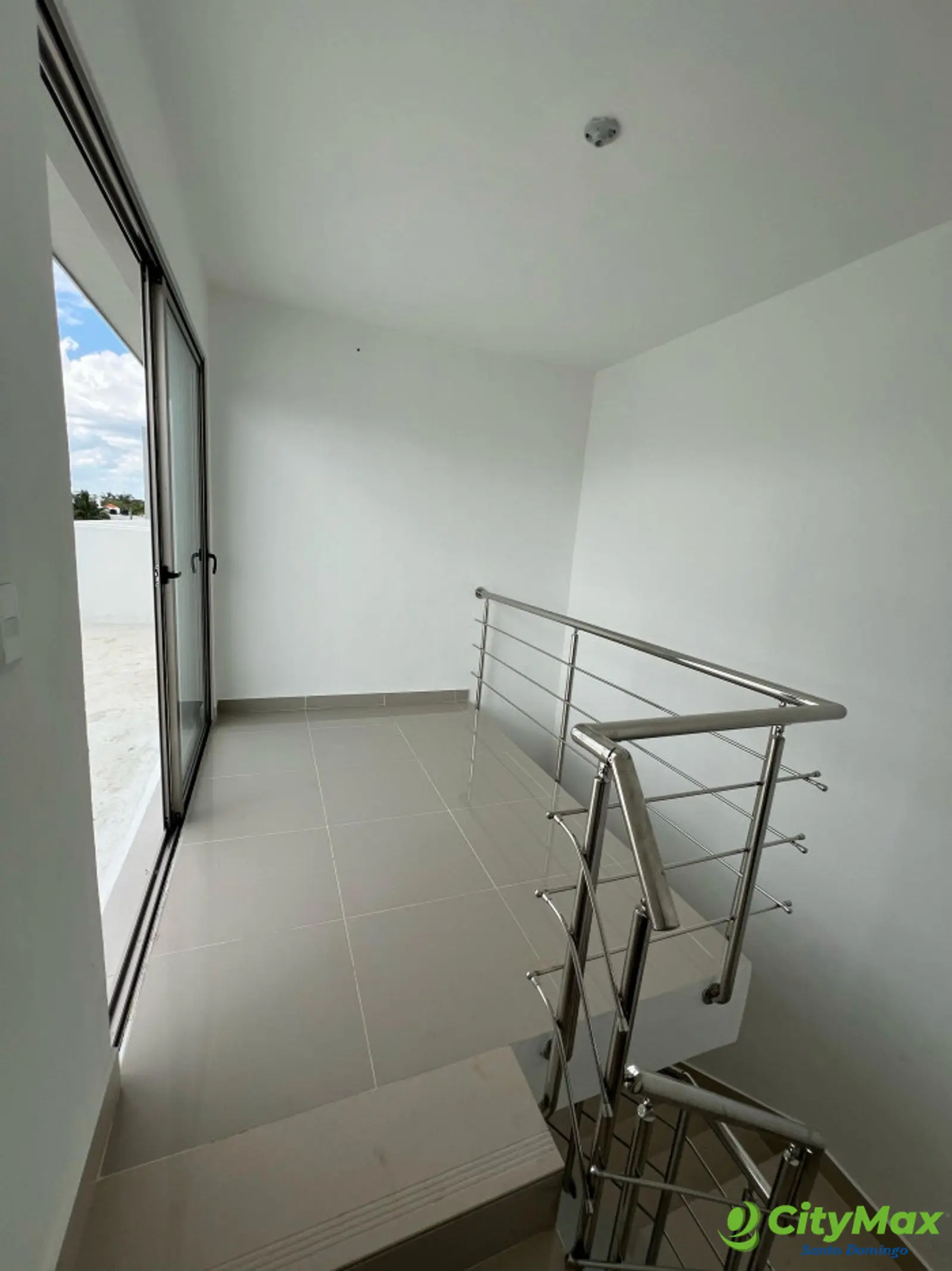 Vendo casa en prado oriental con espectacular diseño - foto 5