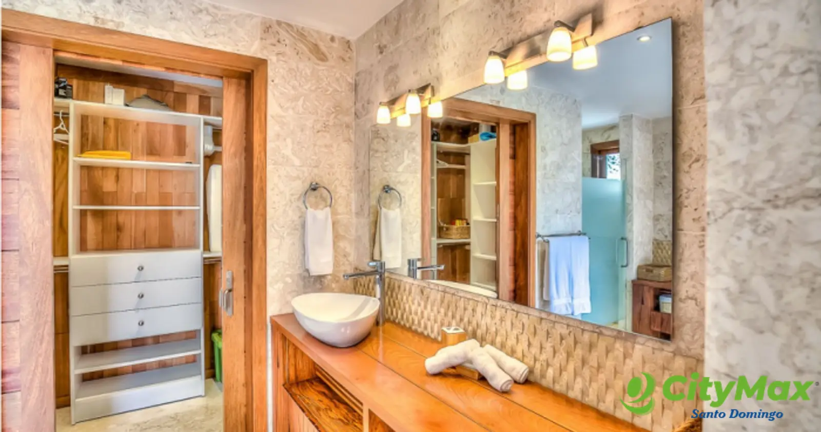 Villa en venta con vista al campo de golf en Cap Cana - foto 10