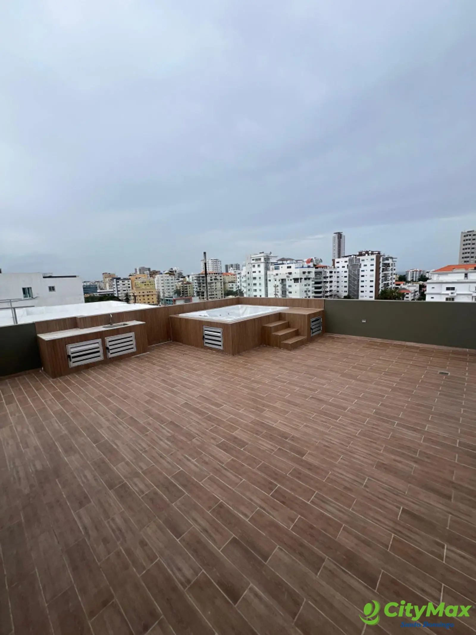 Apartamento amueblado en venta en Bella Vista - foto 7