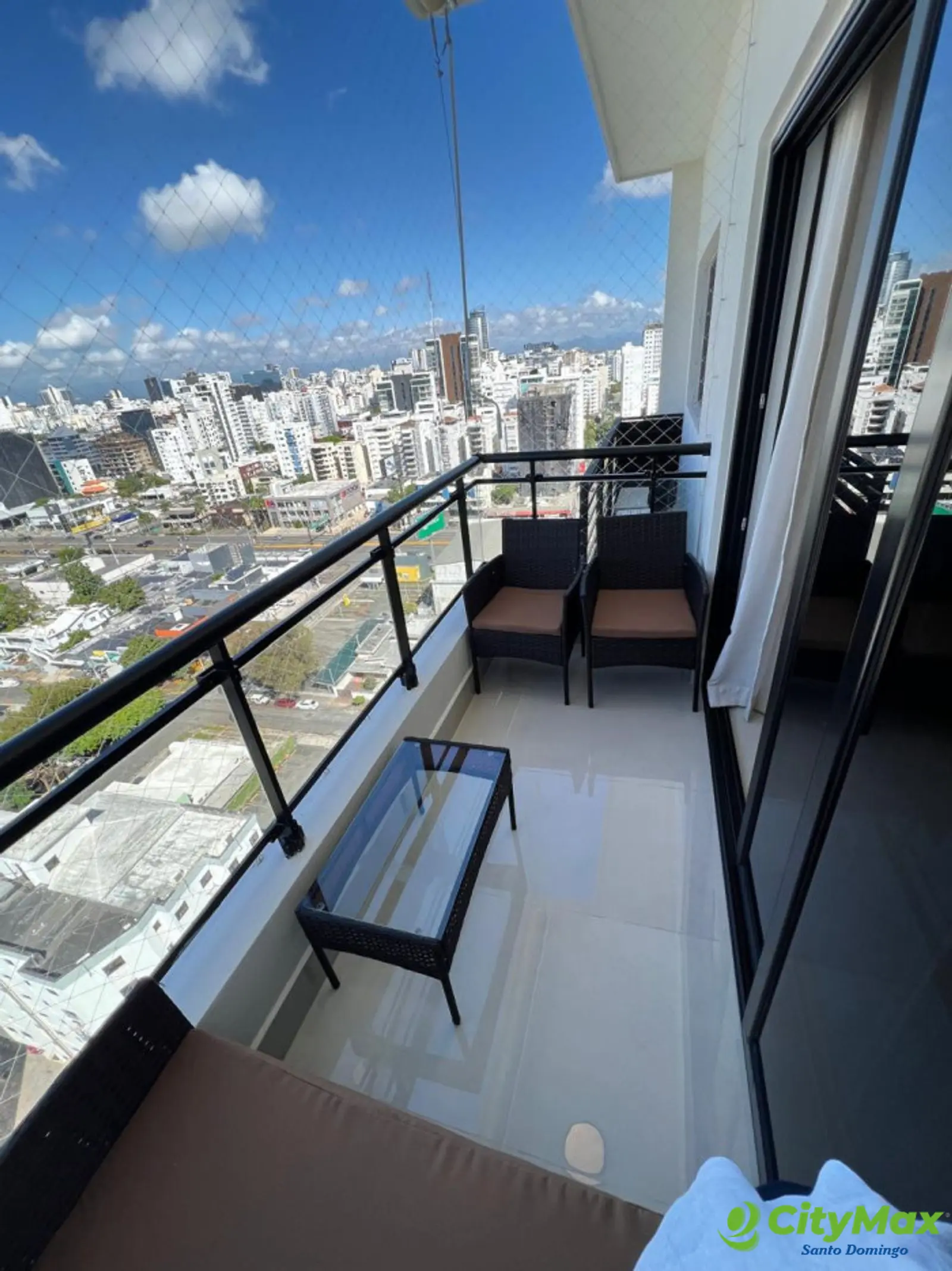 Apartamento en Venta amueblado en La Esperilla - foto 2