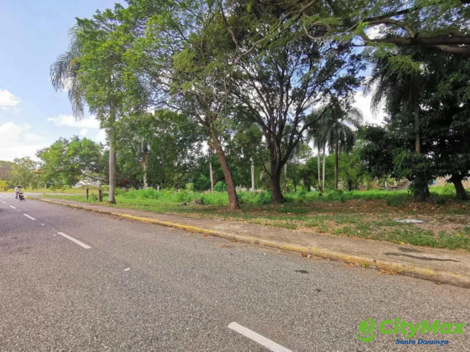 Solar en venta  de 2,725 metros en Sector Alameda - foto 4