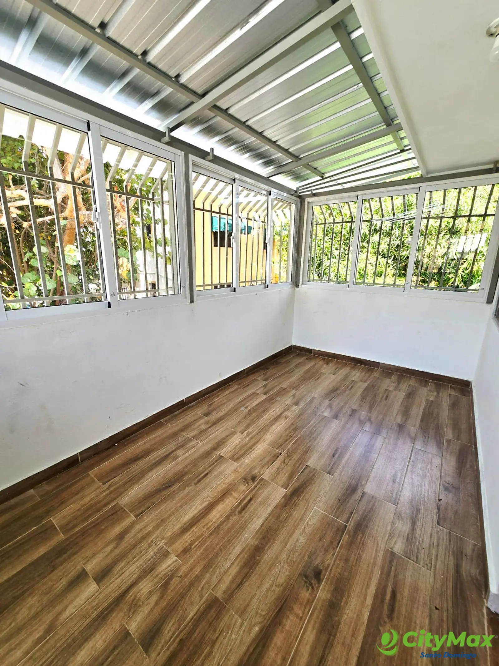 Casa de uso Comercial en Alquiler en Urb Miramar 170mts - foto 24