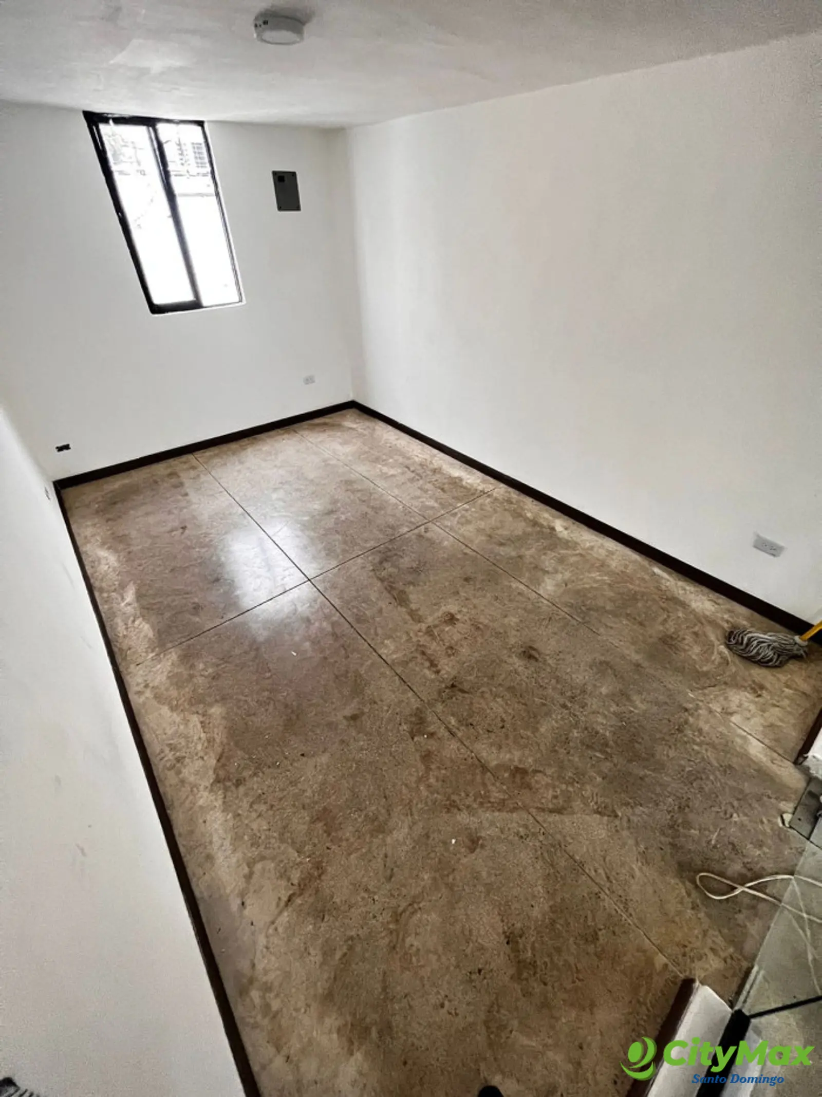 Local Comercial En Alquiler En El Ensache Quisqueya - foto 3