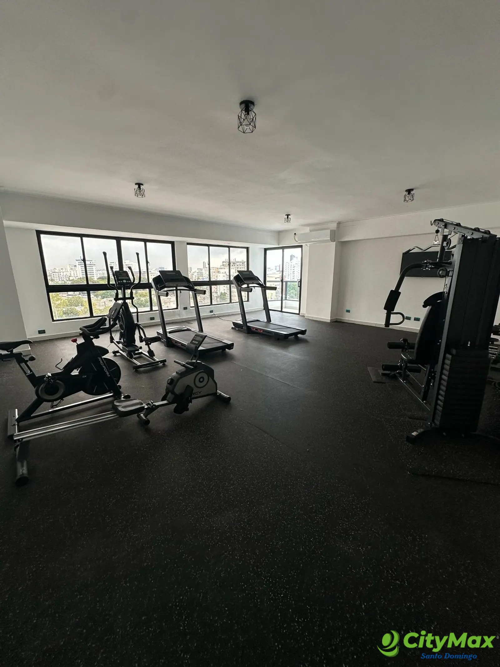 Apartamento amueblado en alquiler en Renacimiento - foto 3