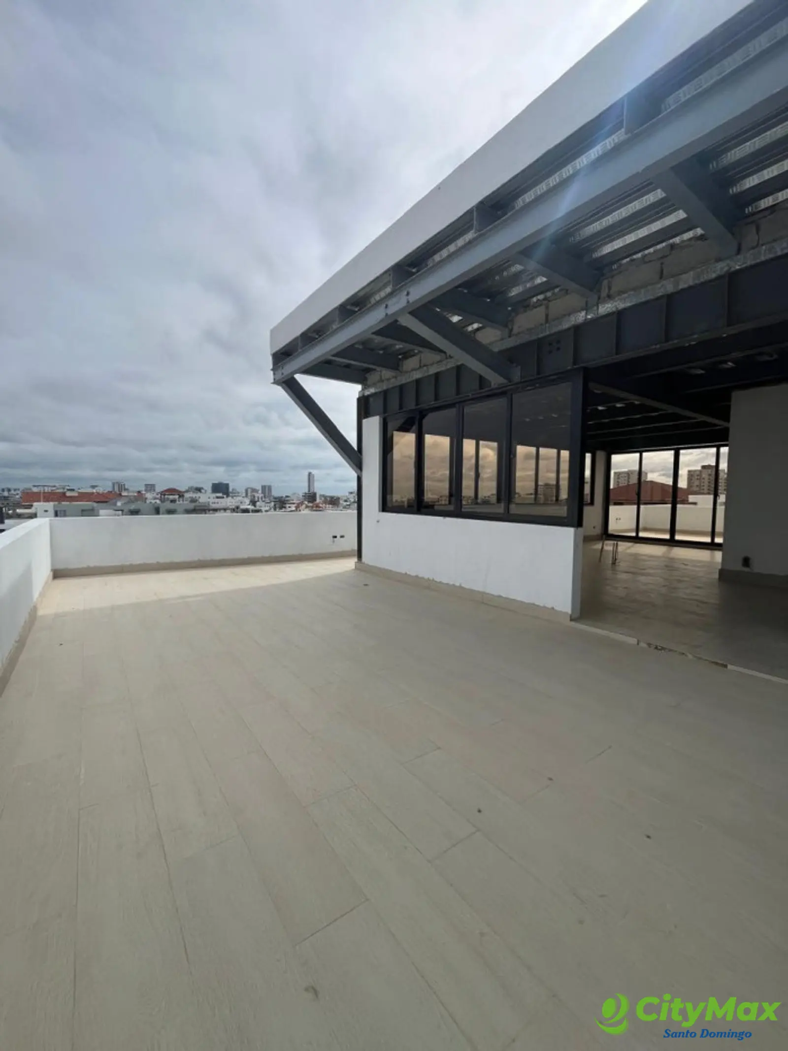 Penthouse en Venta en Renacimiento de 2 Habitaciones - foto 19