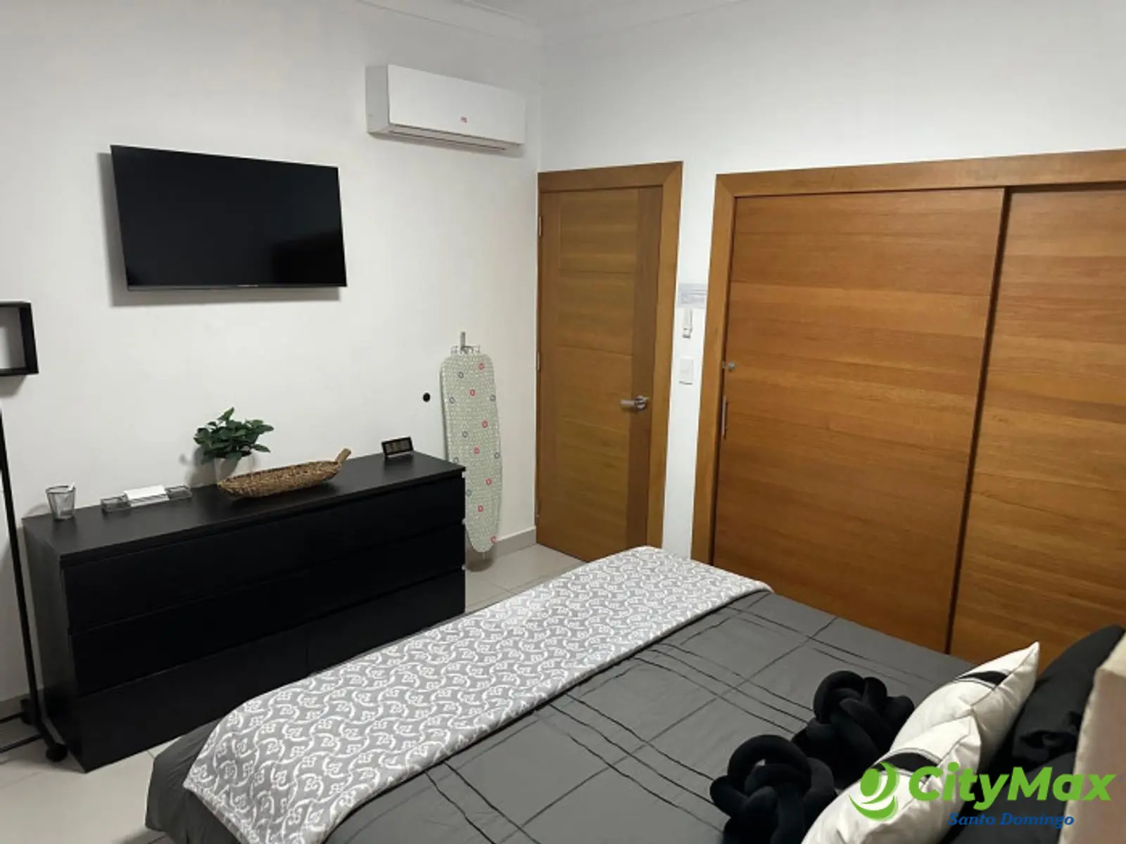Apartamento en Venta y Renta en Bella Vista, Santo Domingo - foto 16