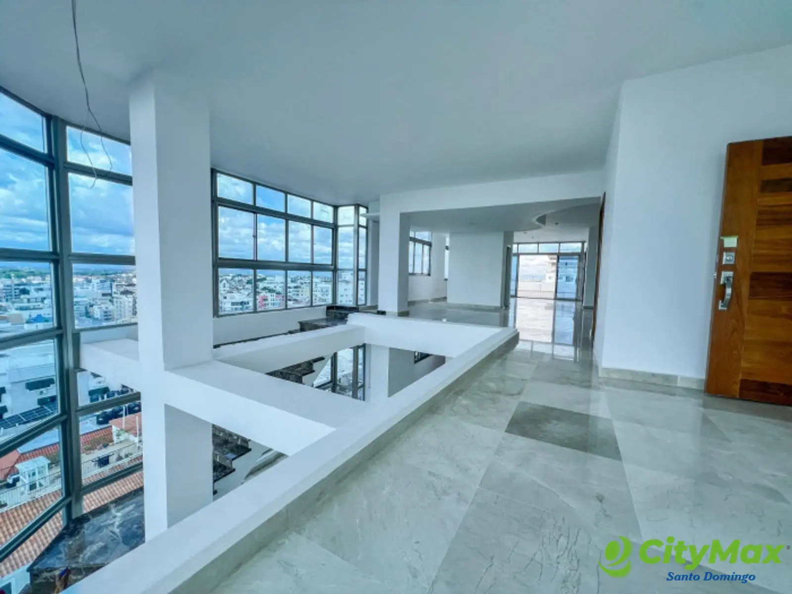 Penthuose nuevo en Urbanización Real en Venta - foto 2