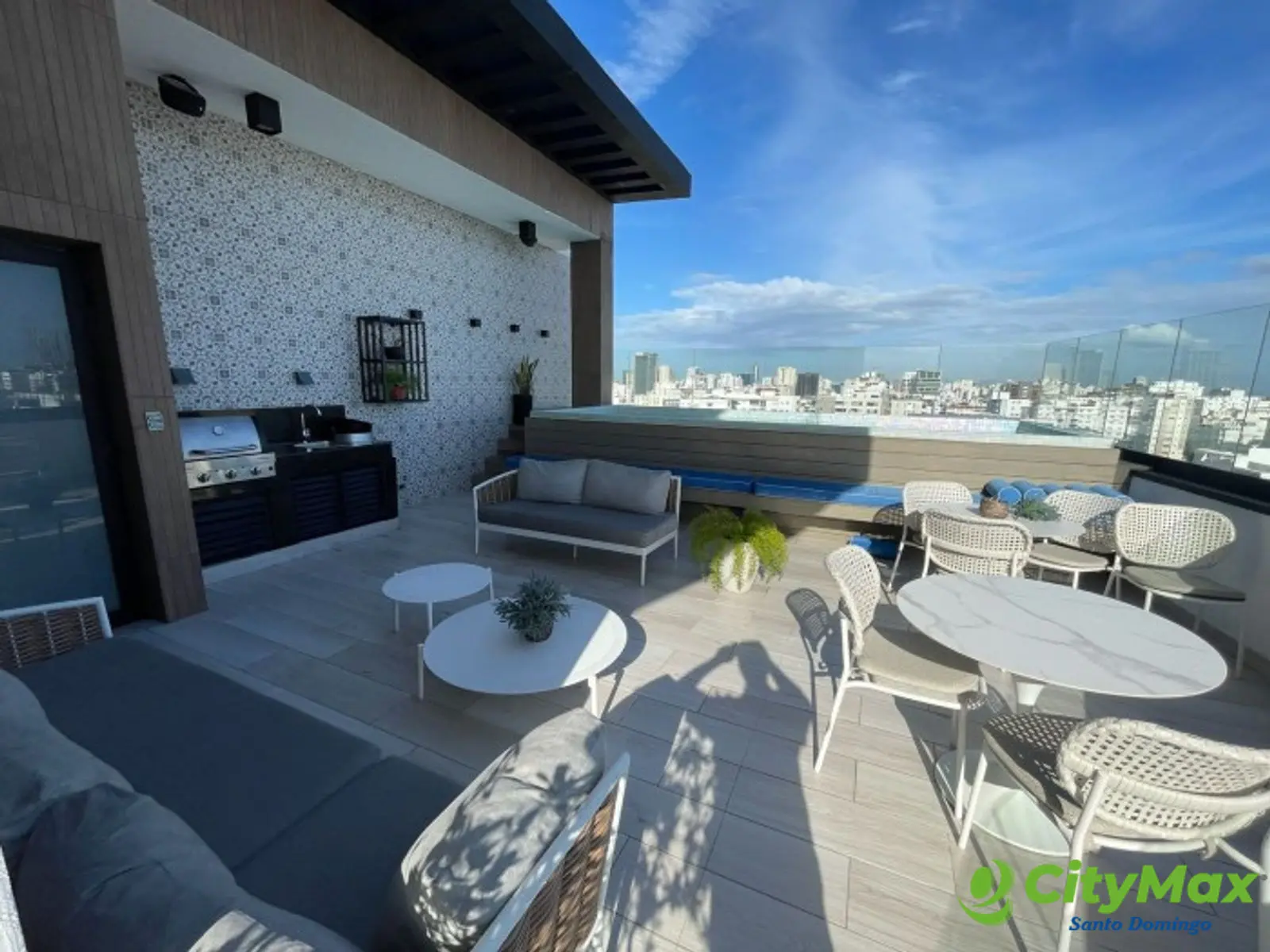 Penthouse Nuevo Amueblado en Venta en Evaristo Morales - foto 6
