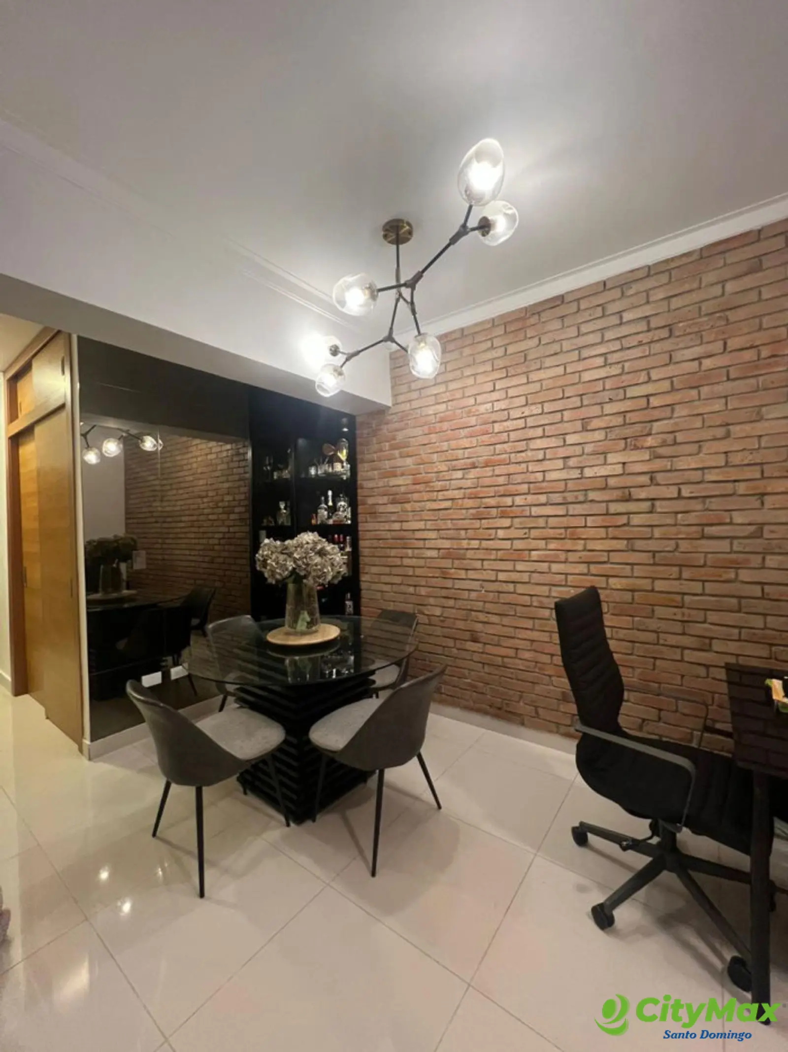 En Venta Apartamento en Evaristo Morales - foto 3