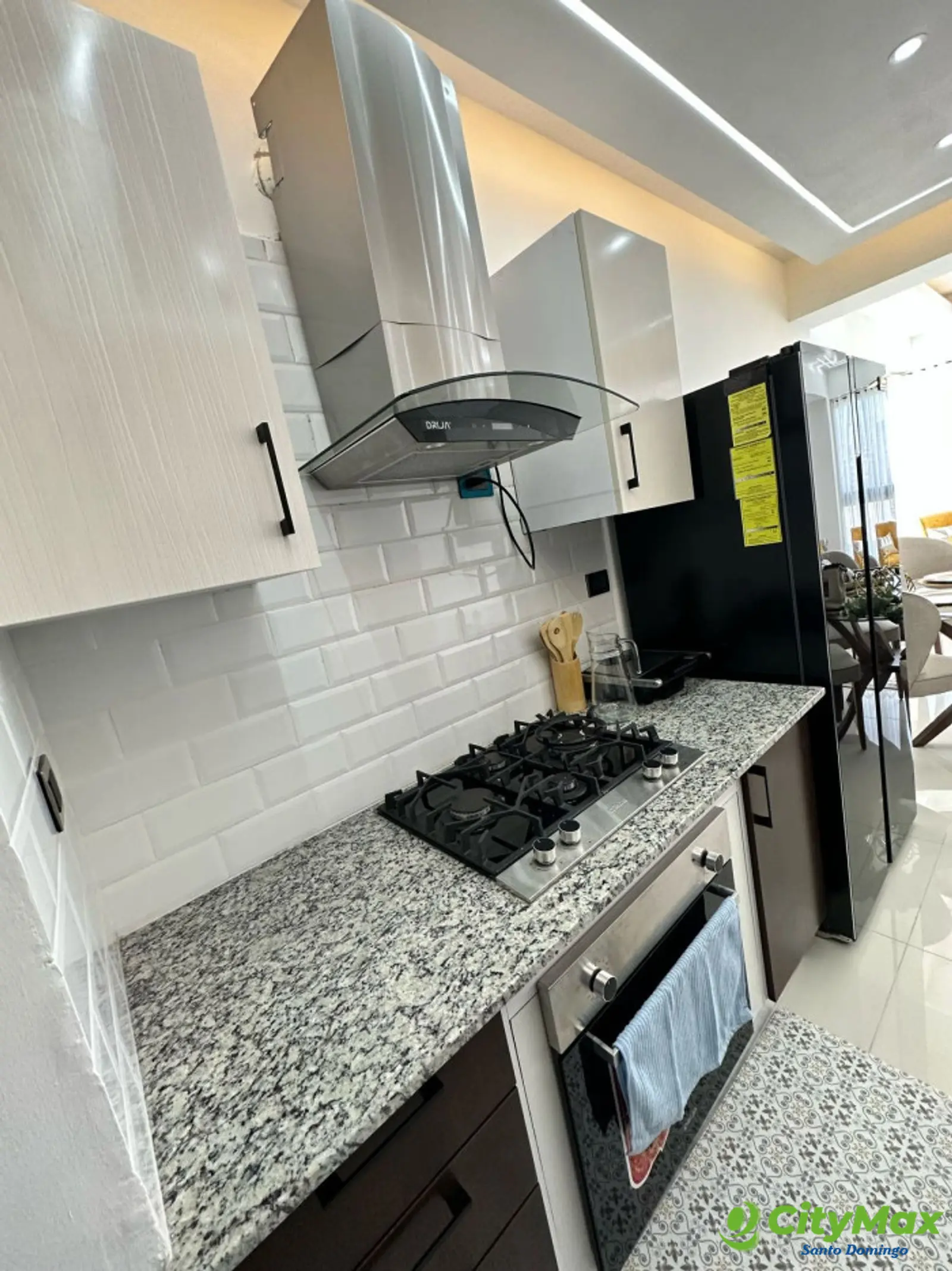 Apartamento amueblado en alquiler en Renacimiento - foto 9