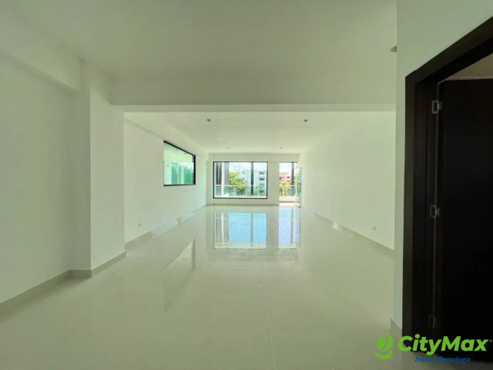 Locales Comercial en Alquiler y Venta, en Alma Rosa II. - foto 7
