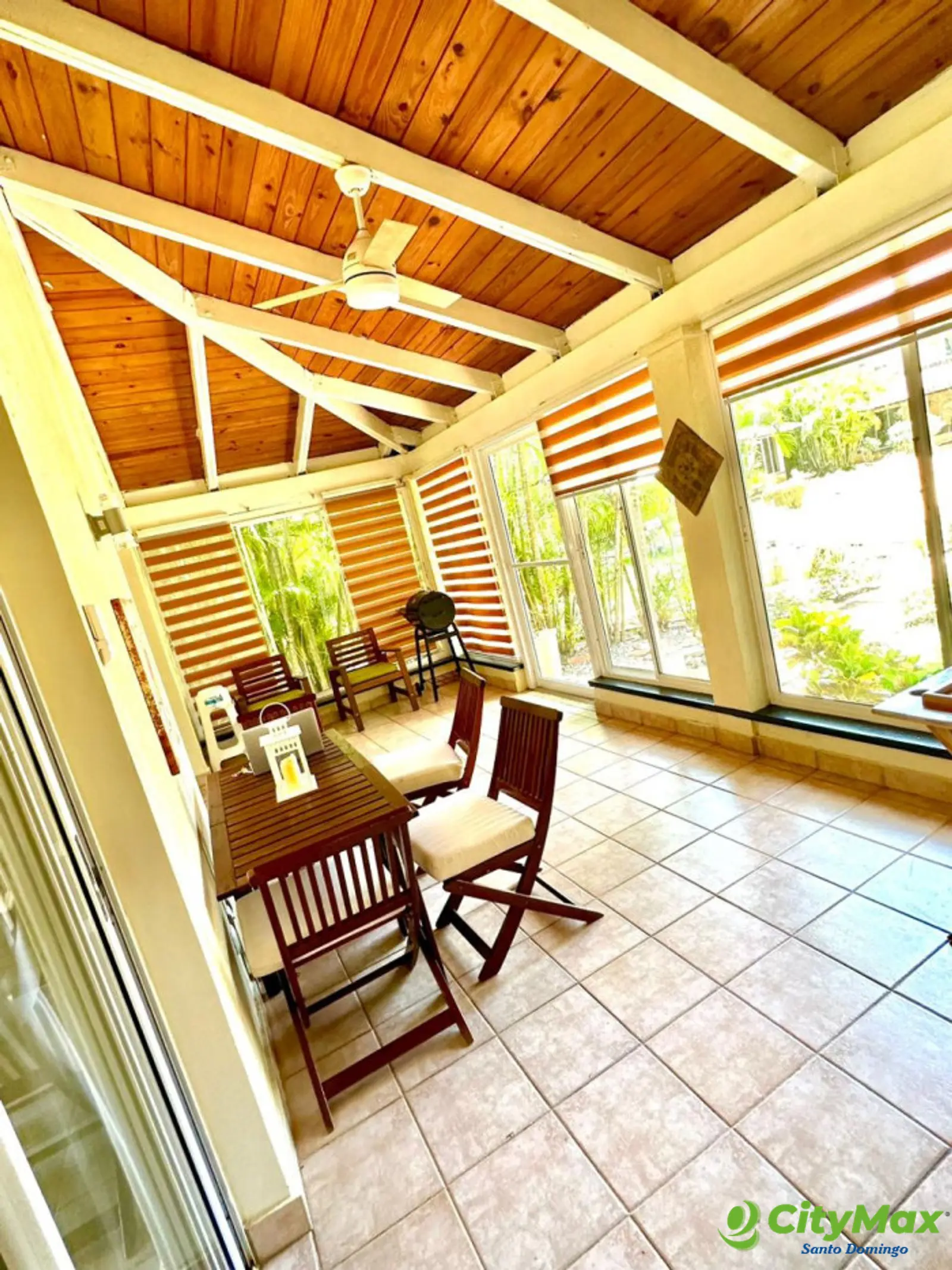 CASA EN RENTA Y VENTA EN JUAN DOLIO AMUEBLADA - foto 6