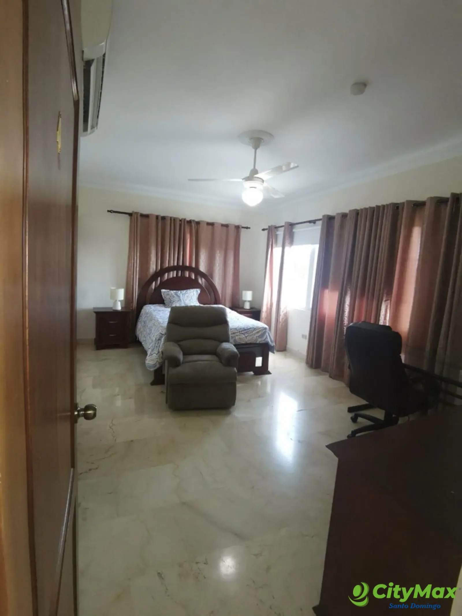 Casa Amueblada en Venta o alquiler en Arroyo Hondo III - foto 7