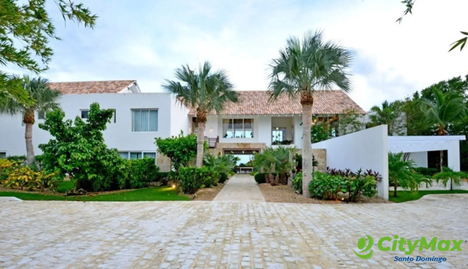 Se vende Villa con Playa privada en Juanillo Cap Cana.  - foto 17