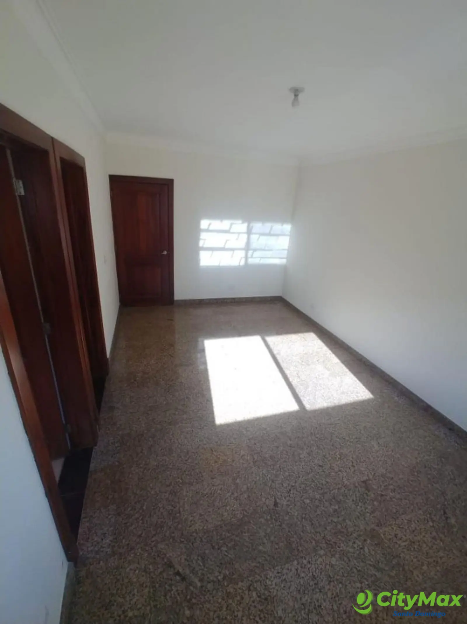 PENTHOUSE EN VENTA EN BELLA VISTA LISTO PARA VIVIR - foto 10