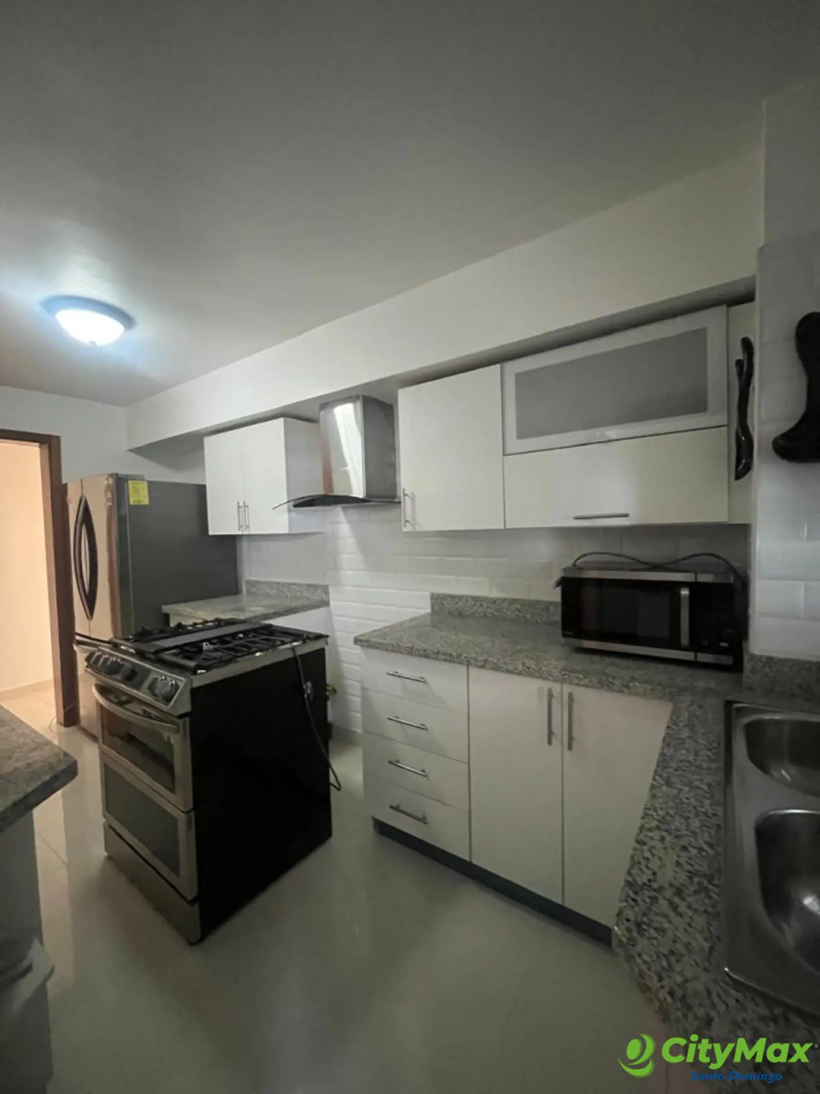 Alquilo apartamento de 3Habitaciones Zona Universitaria - foto 5