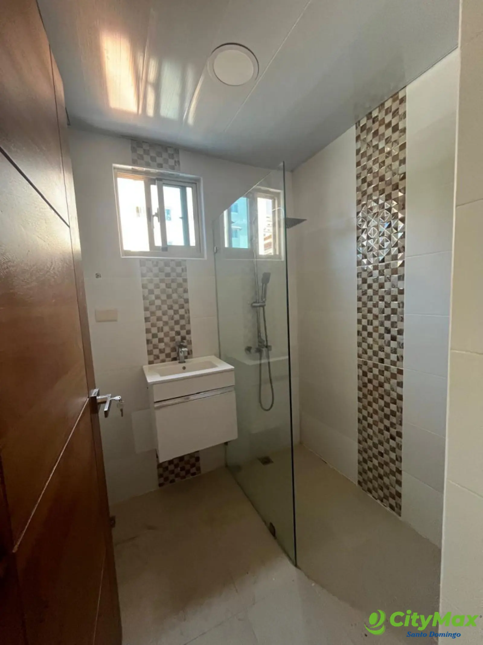 Apartamento con terraza privada en Venta en  Urb. Real - foto 12