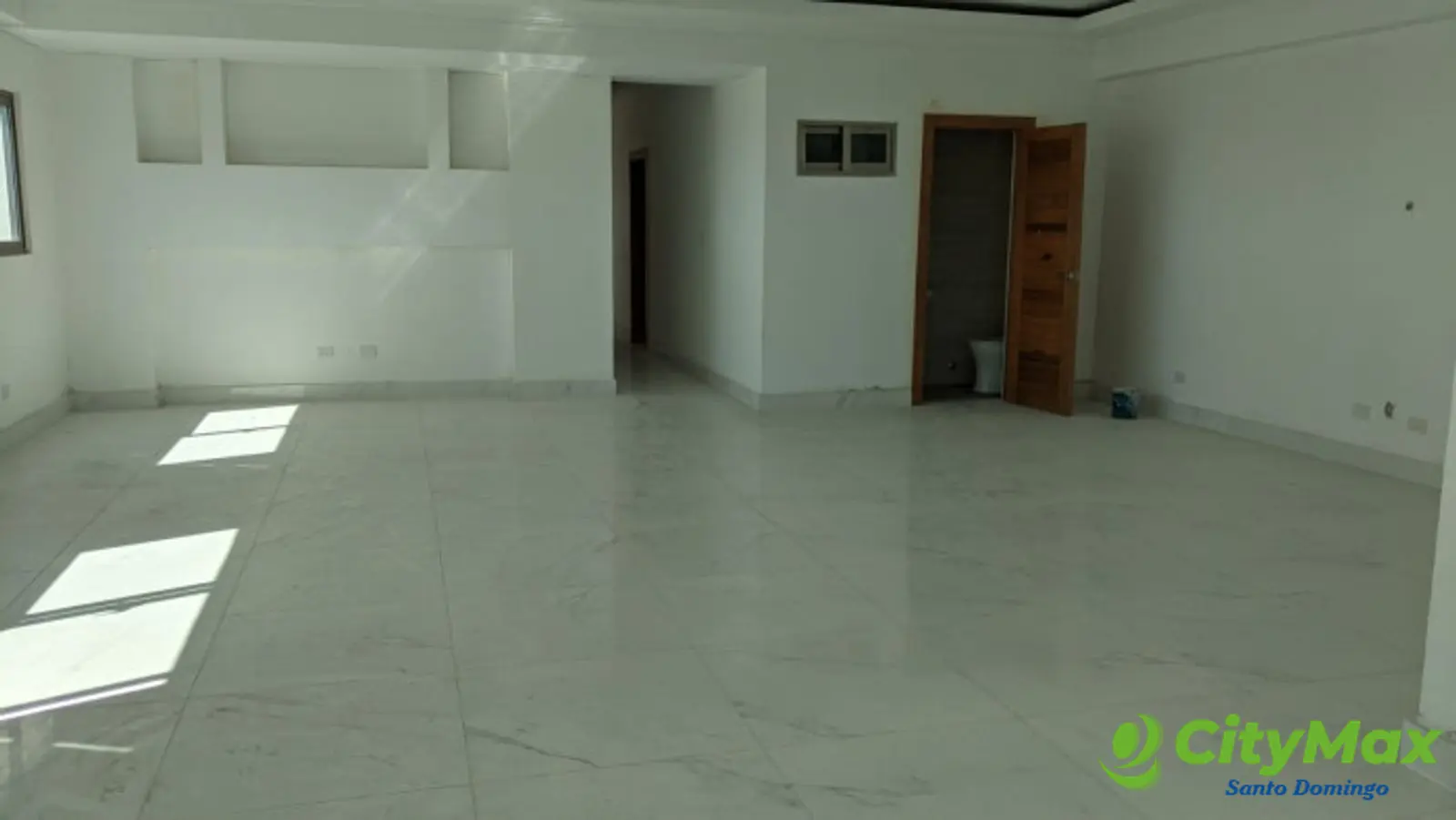 En venta PH Nuevo de 3 niveles en ALMA ROSA I - foto 9