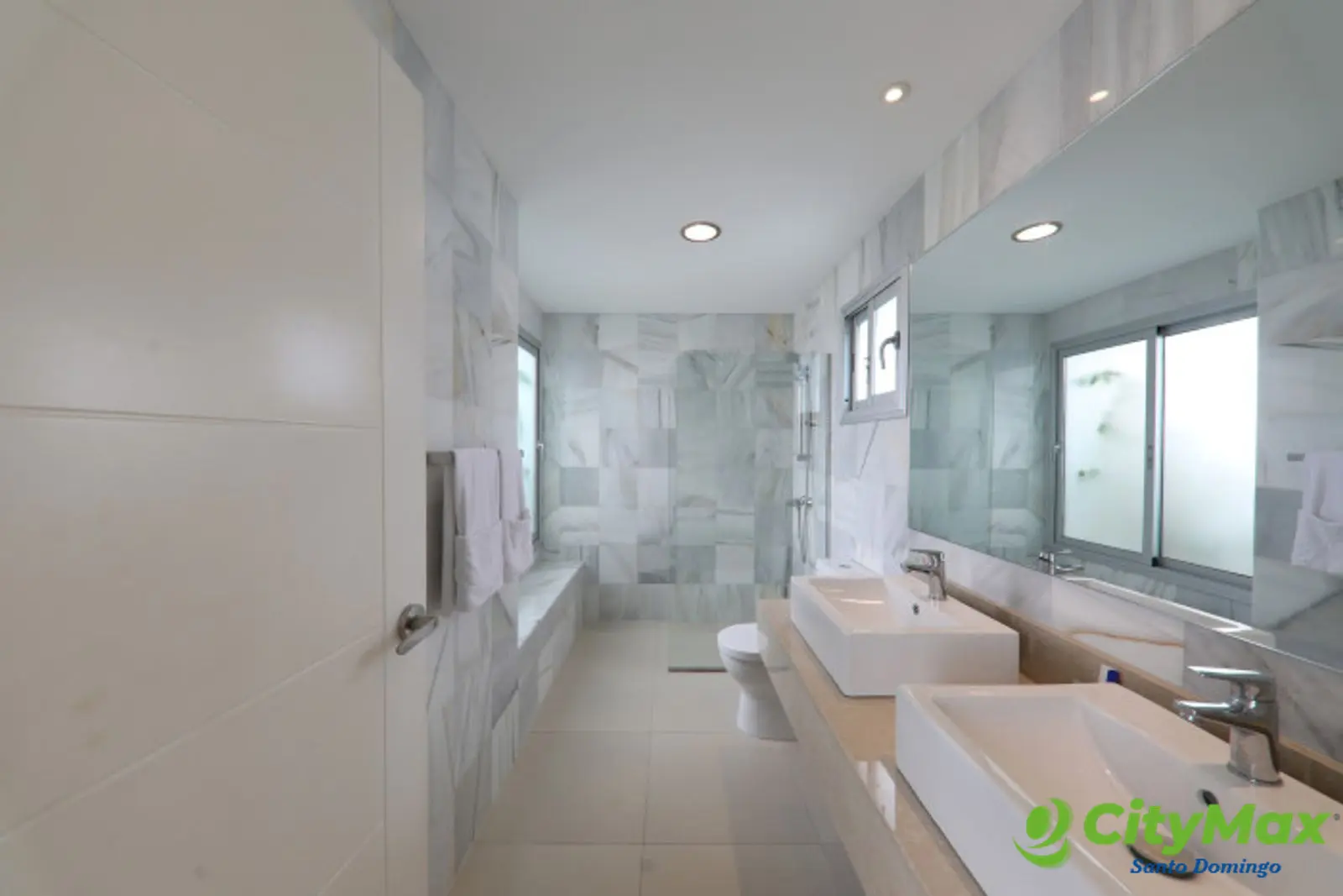 Villa en venta en La Romana Residencial Bahia - foto 23