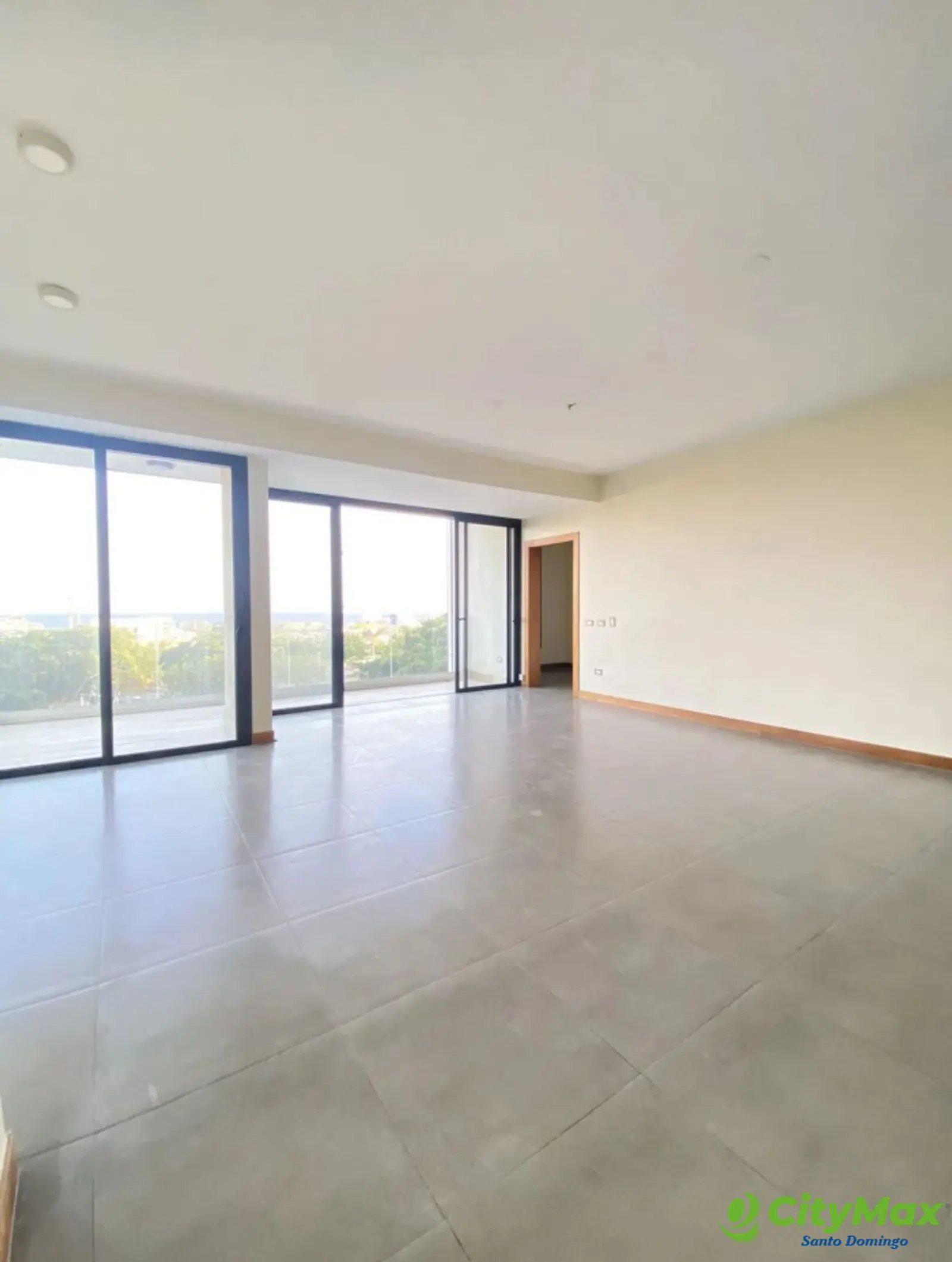 Apartamento en venta en Bella Vista Frente al Mirador - foto 4