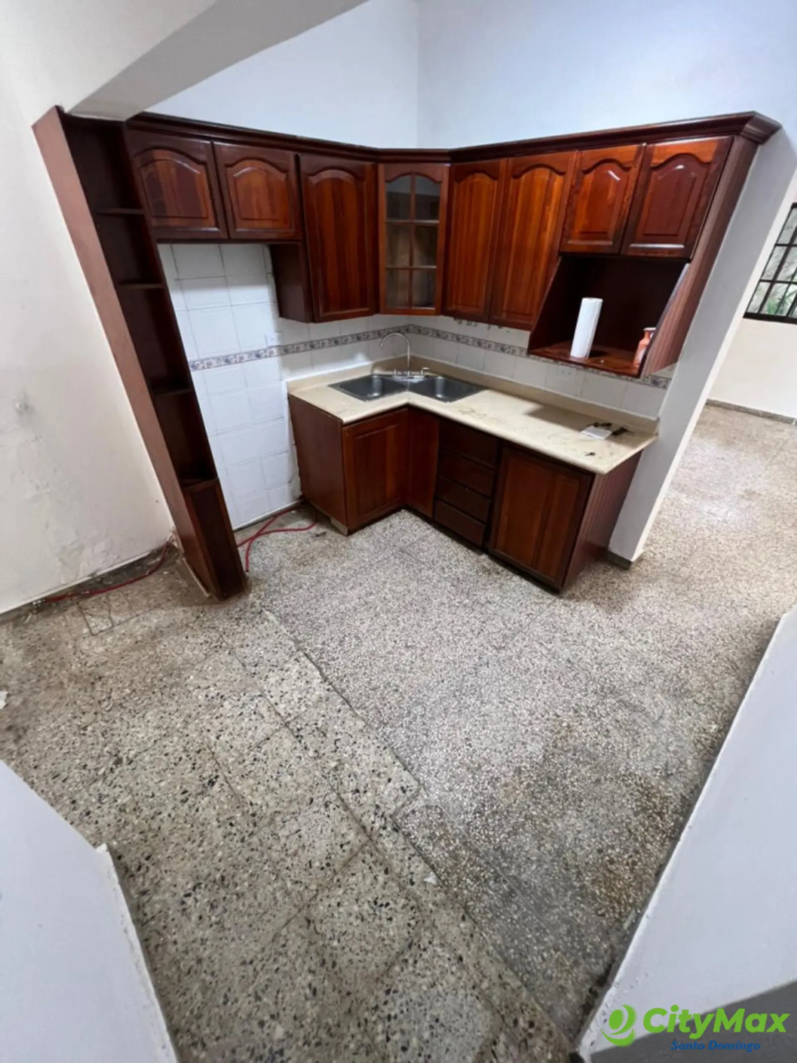 En Alquiler Local Comercial de 325 Mt2 en Mirador Sur - foto 7