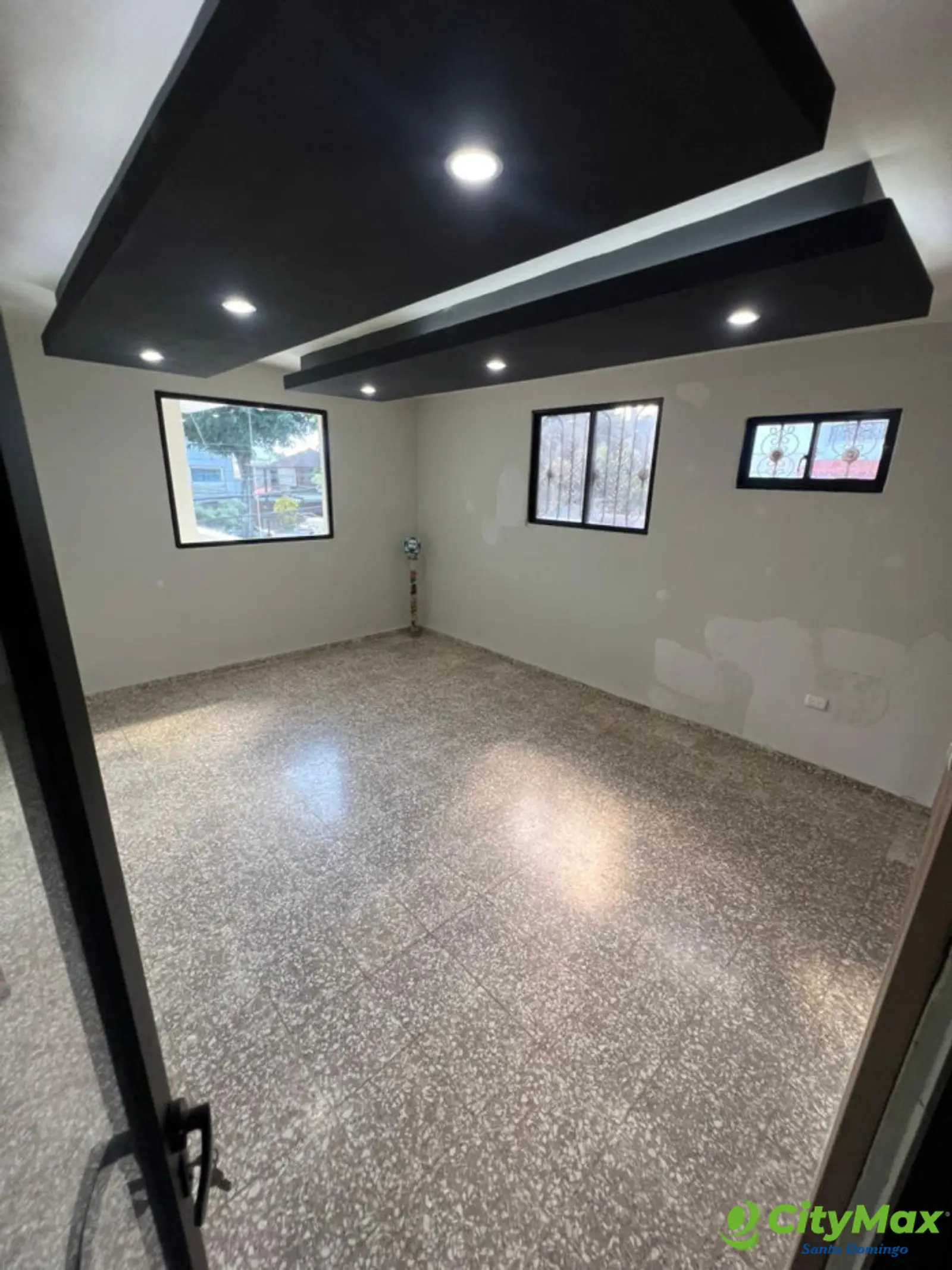 Local comercial en el Ensanche Claret - foto 11