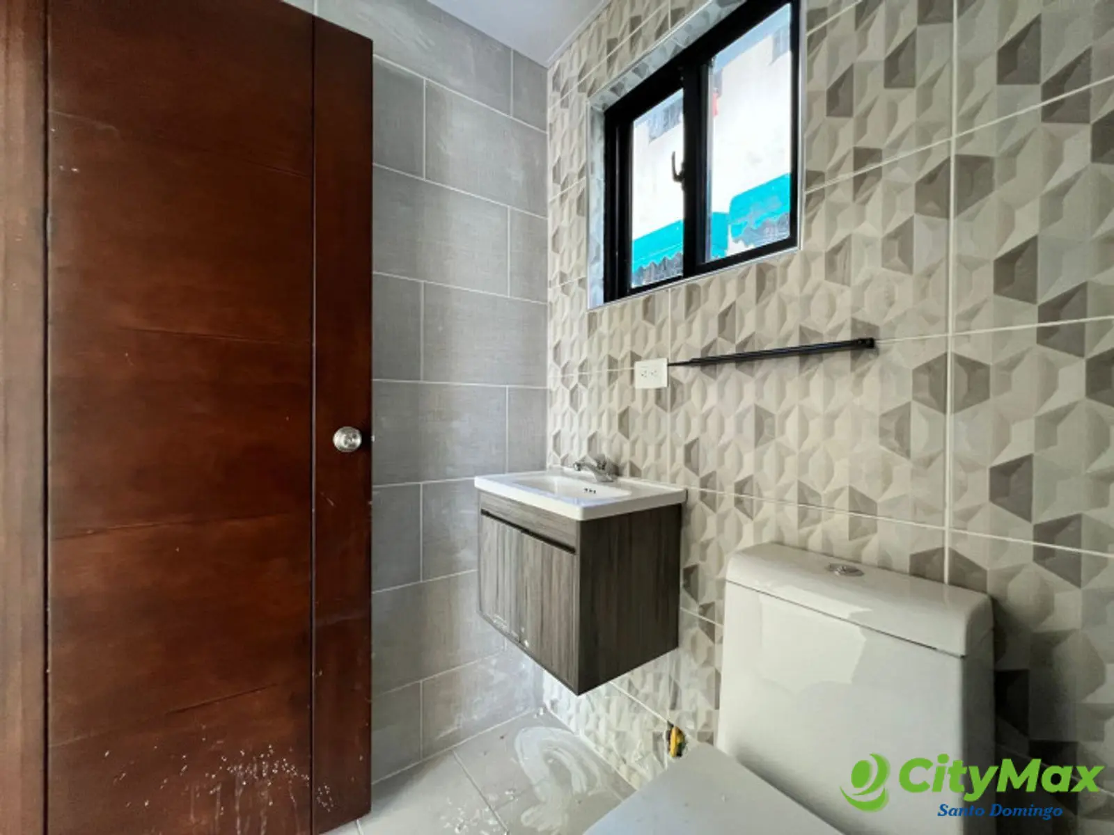 Locales Comercial en Alquiler y Venta, en Alma Rosa II. - foto 12