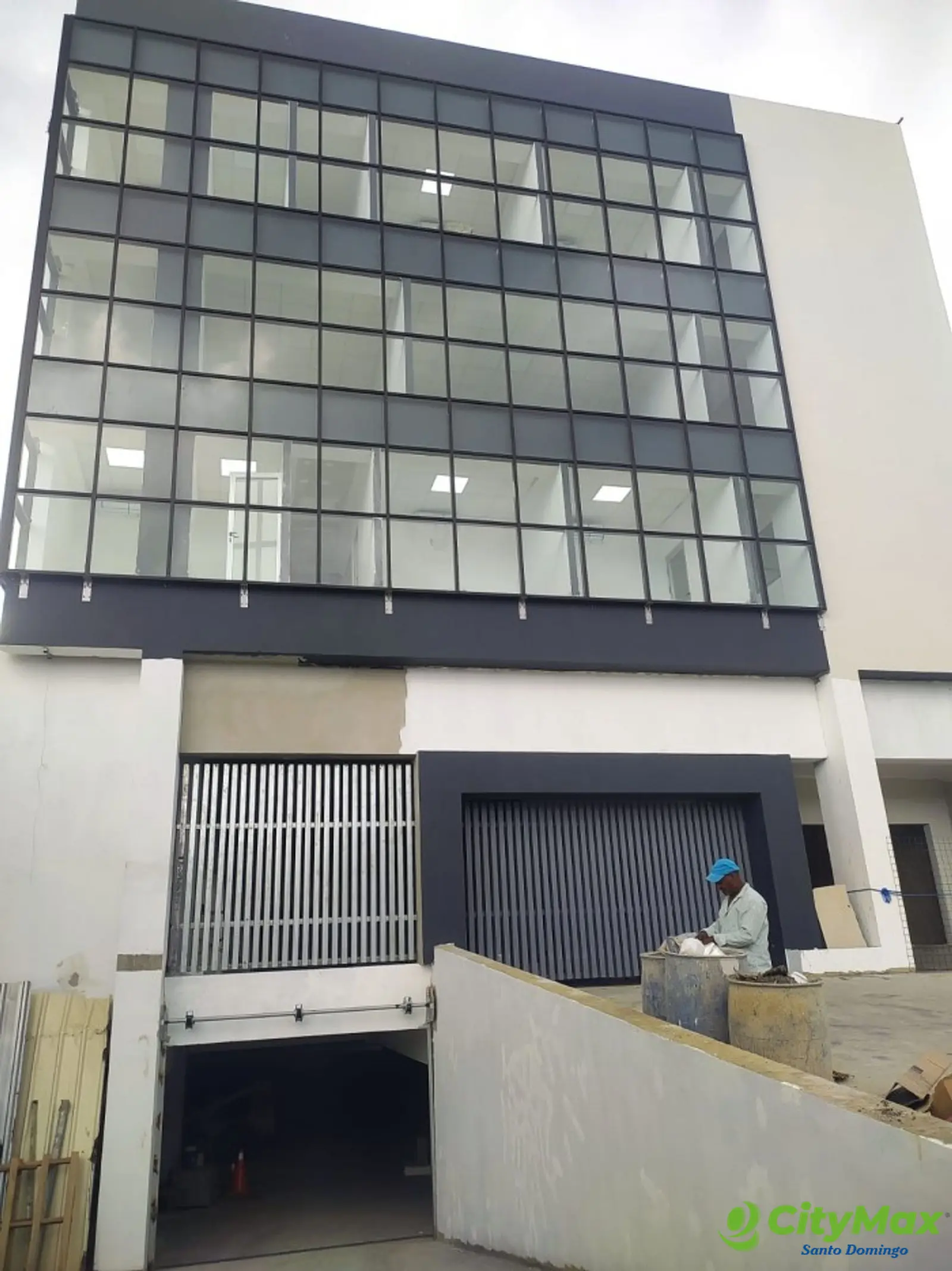 Oficina en Alquiler Todo Incluido en Los Prados - foto 2