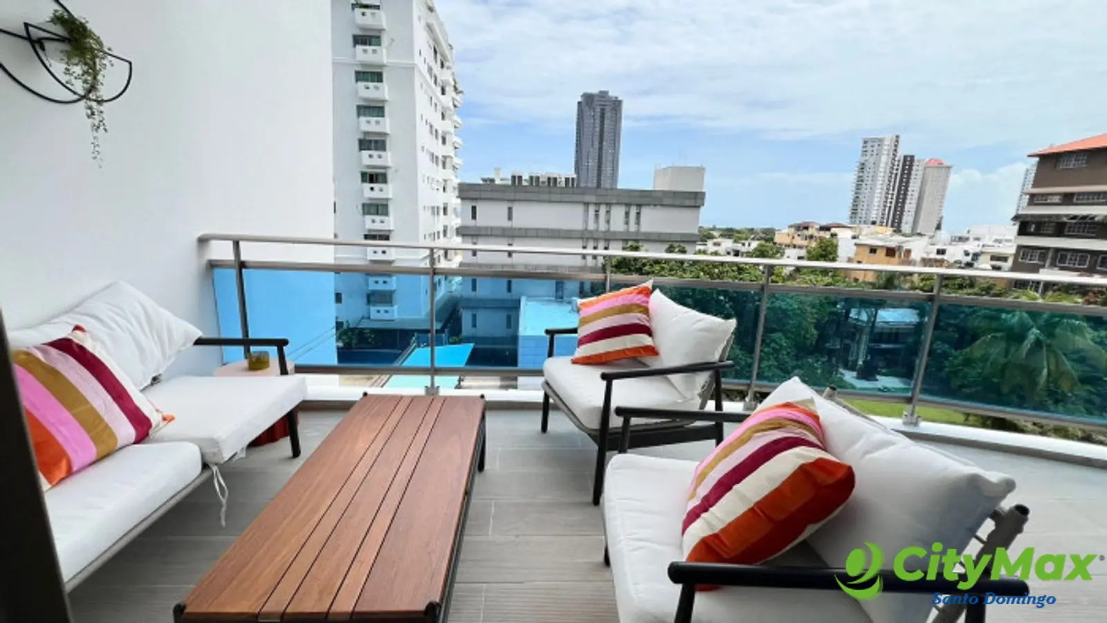 Venta de Apartamento de 3Habitaciones Urbanización Real - foto 2