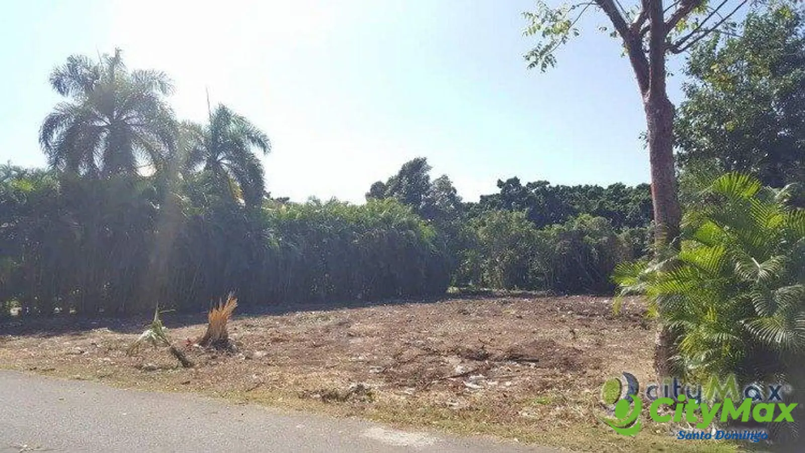 Solar en Venta en el Complejo de Metro Country Club - foto 3