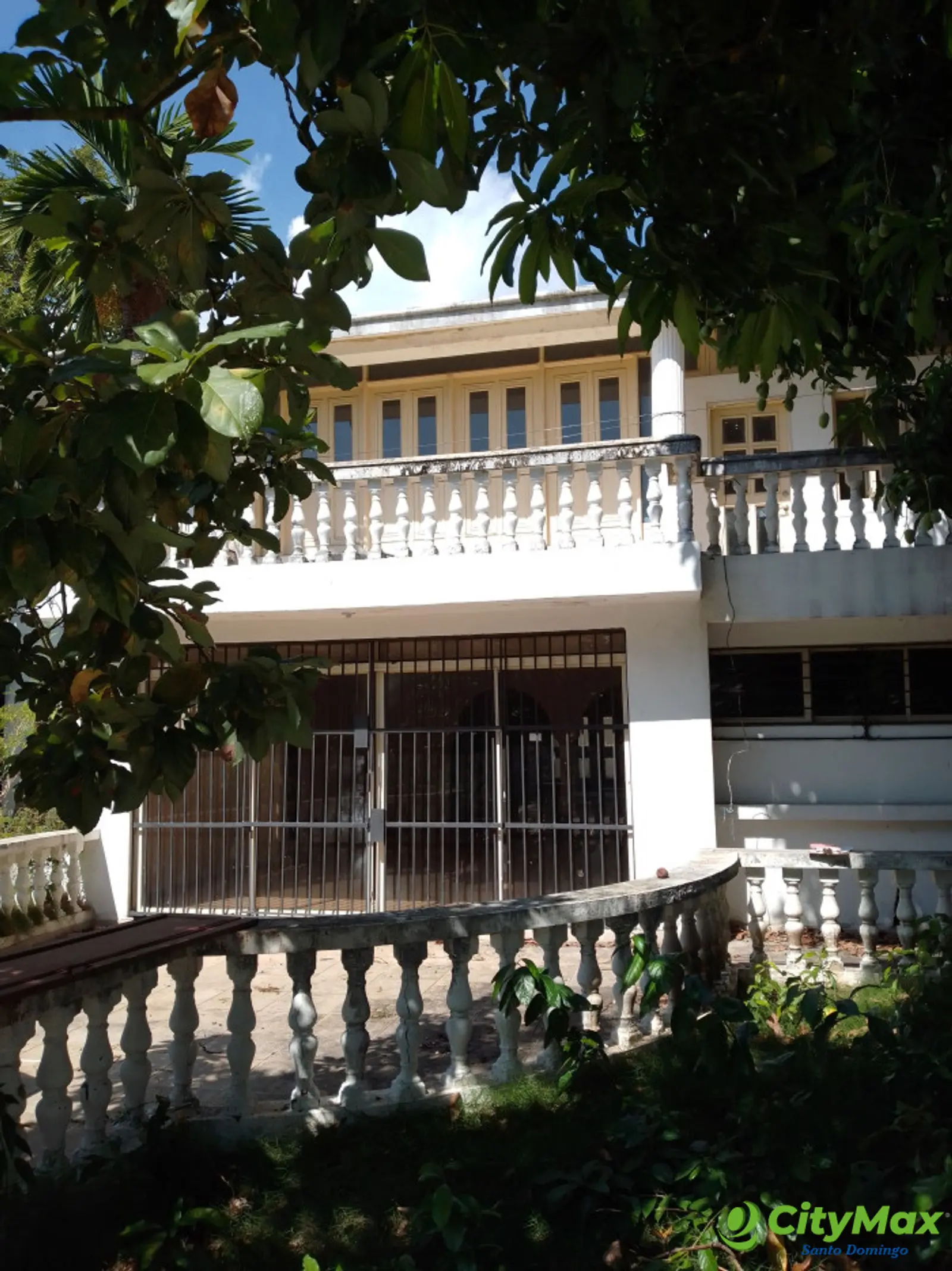 Terreno en venta en zona residencial de los Cacicazgos - foto 4