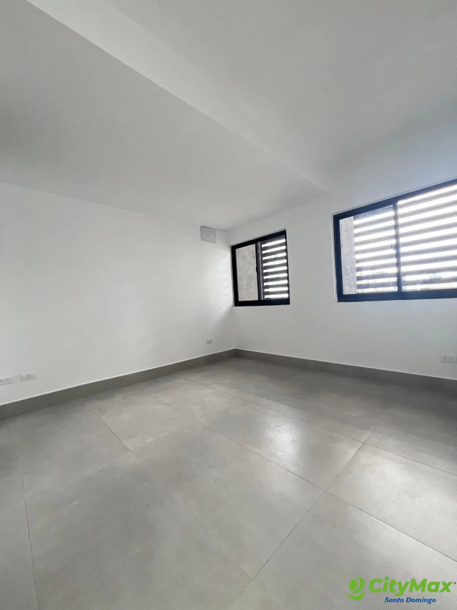 Apartamento en Venta en Torre de Lujo Evaristo Morales - foto 2