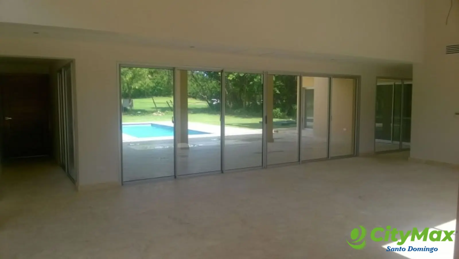 Villa en venta con piscina en Punta Cana Bávaro  - foto 3