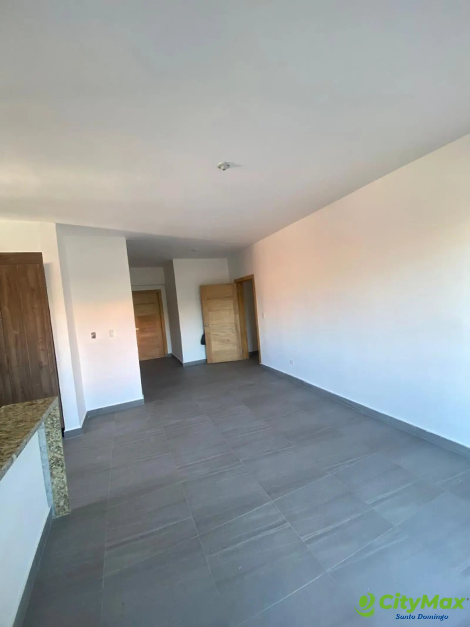 Apartamento en alquiler 1 hab mas estudio en el Naco - foto 2