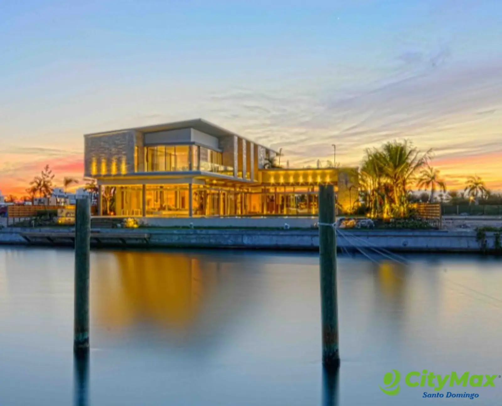 Villa en venta con vista al mar y la Marina de Cap Cana - foto 4