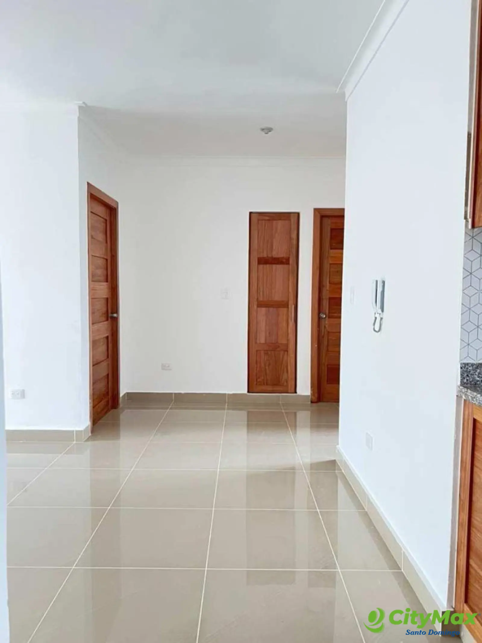 Apartamento en Venta de 3 Hab. Santo Domingo Este. - foto 18