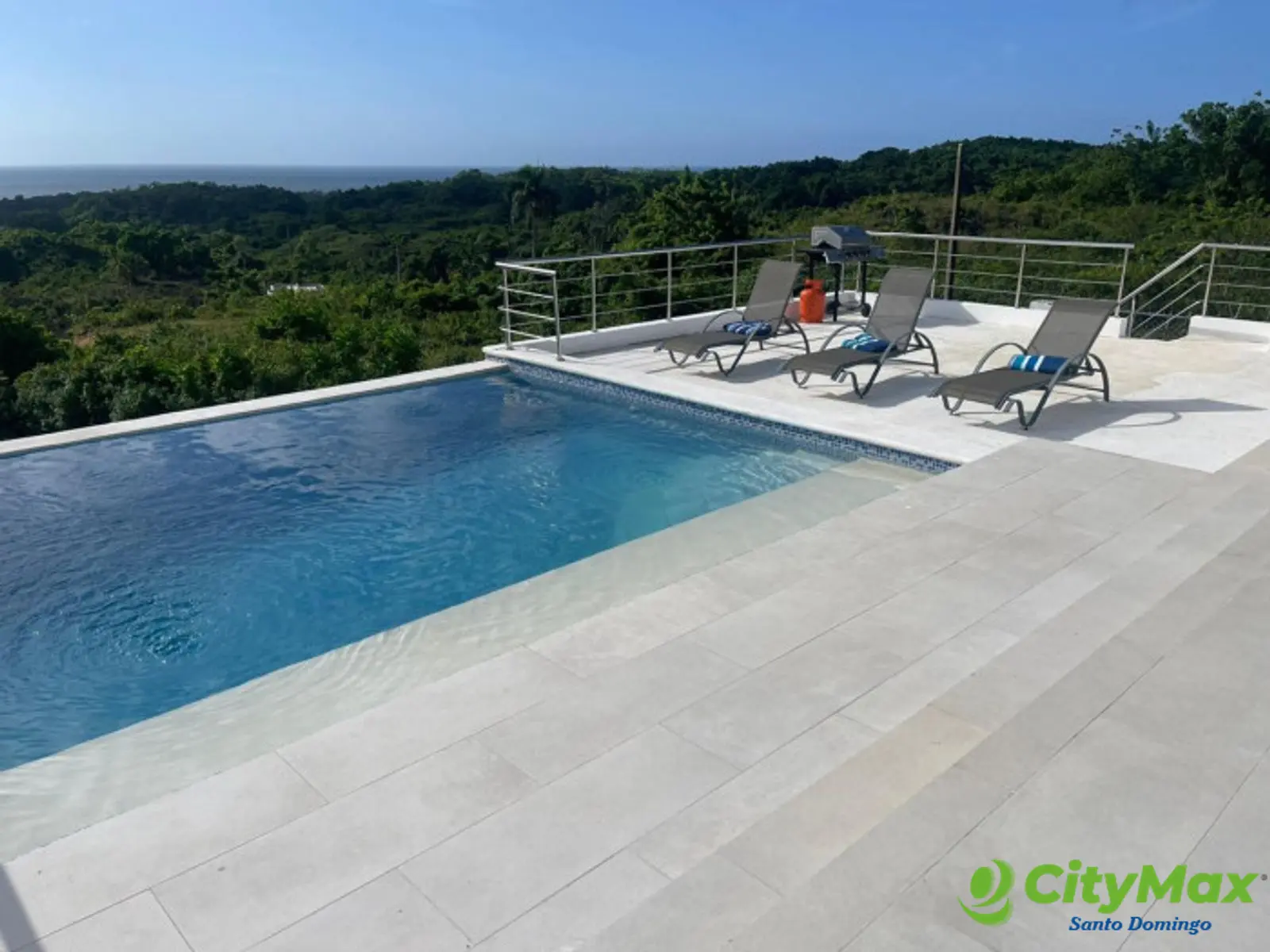 Villa en venta en Rio San Juan a 3 min de la playa - foto 9