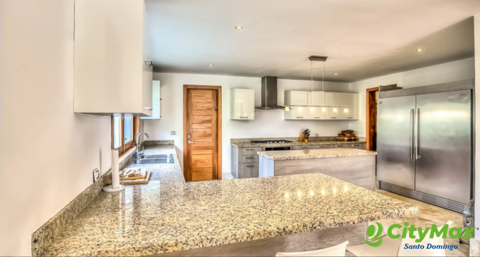 Villa en venta con vista al campo de golf en Cap Cana - foto 3
