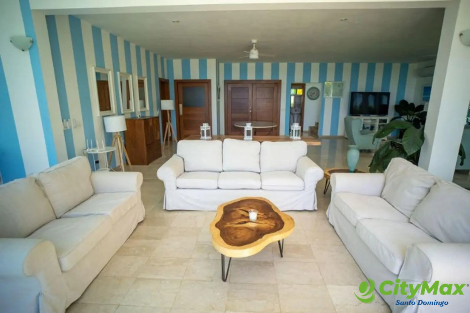 Villa en Venta en Primera Linea de Playa, Las Terrenas - foto 3