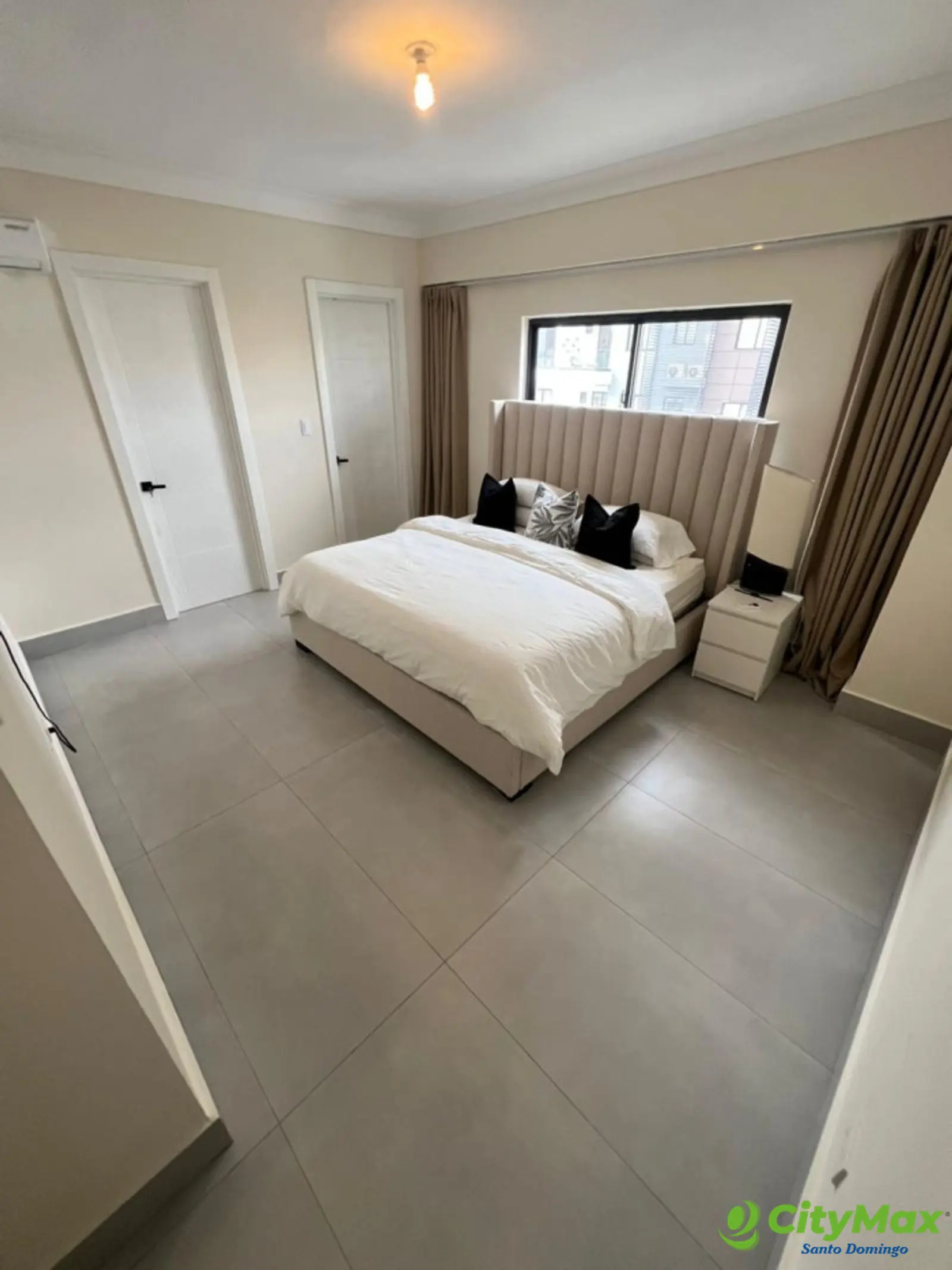 Apartamento en Venta en Evaristo Morales, Santo Domingo - foto 10