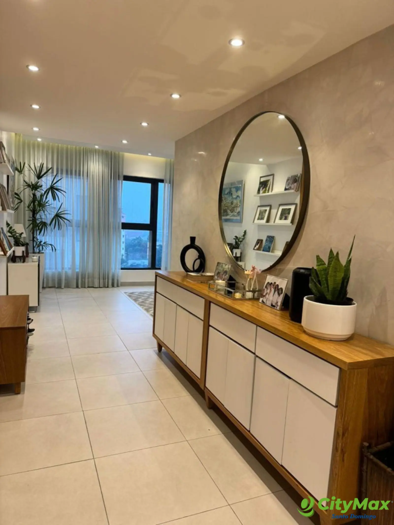 Penthouse en Venta de 2 Niveles en Urbanización Real - foto 11