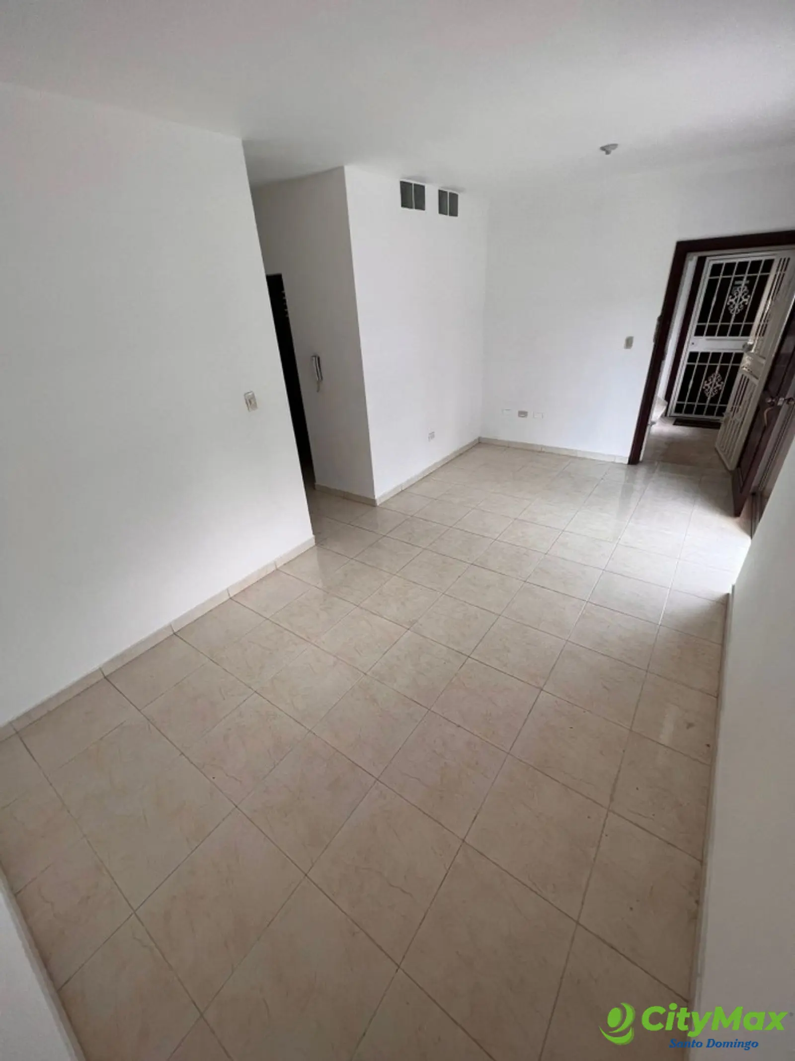 Vendo apartamento de 3 habitaciones en San Isidro - foto 5
