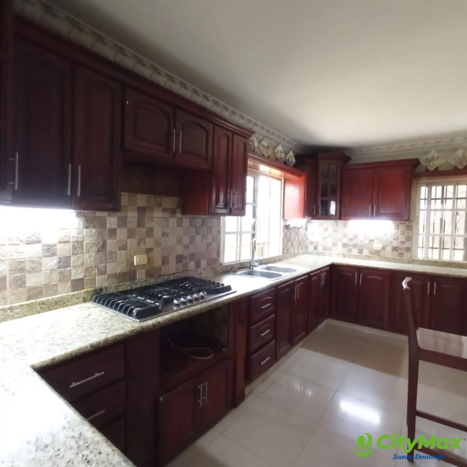 Casa en venta de 3 niveles en la Zona Oriental, S.D.E. - foto 18