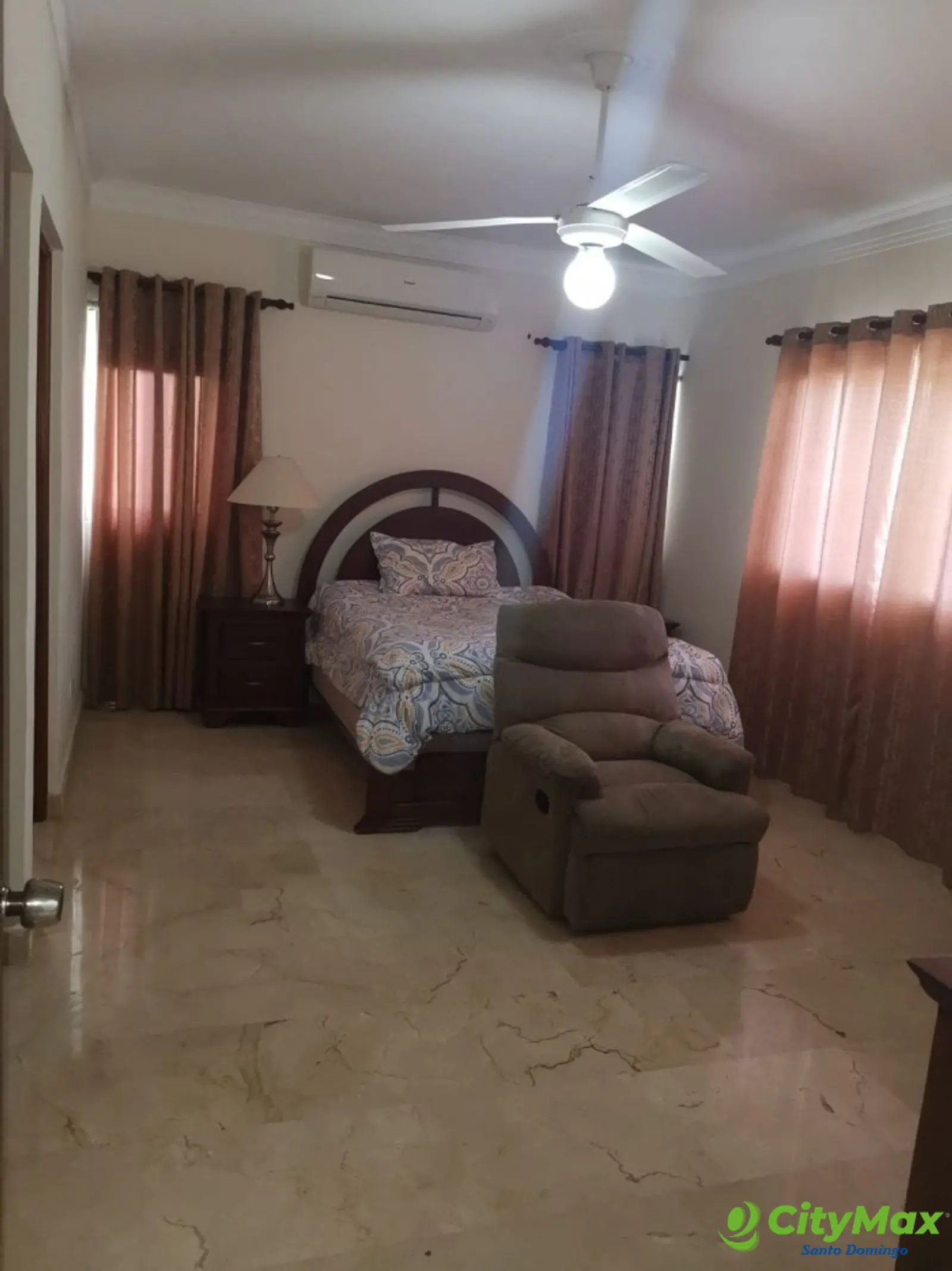 Casa Amueblada en Venta o alquiler en Arroyo Hondo III - foto 25