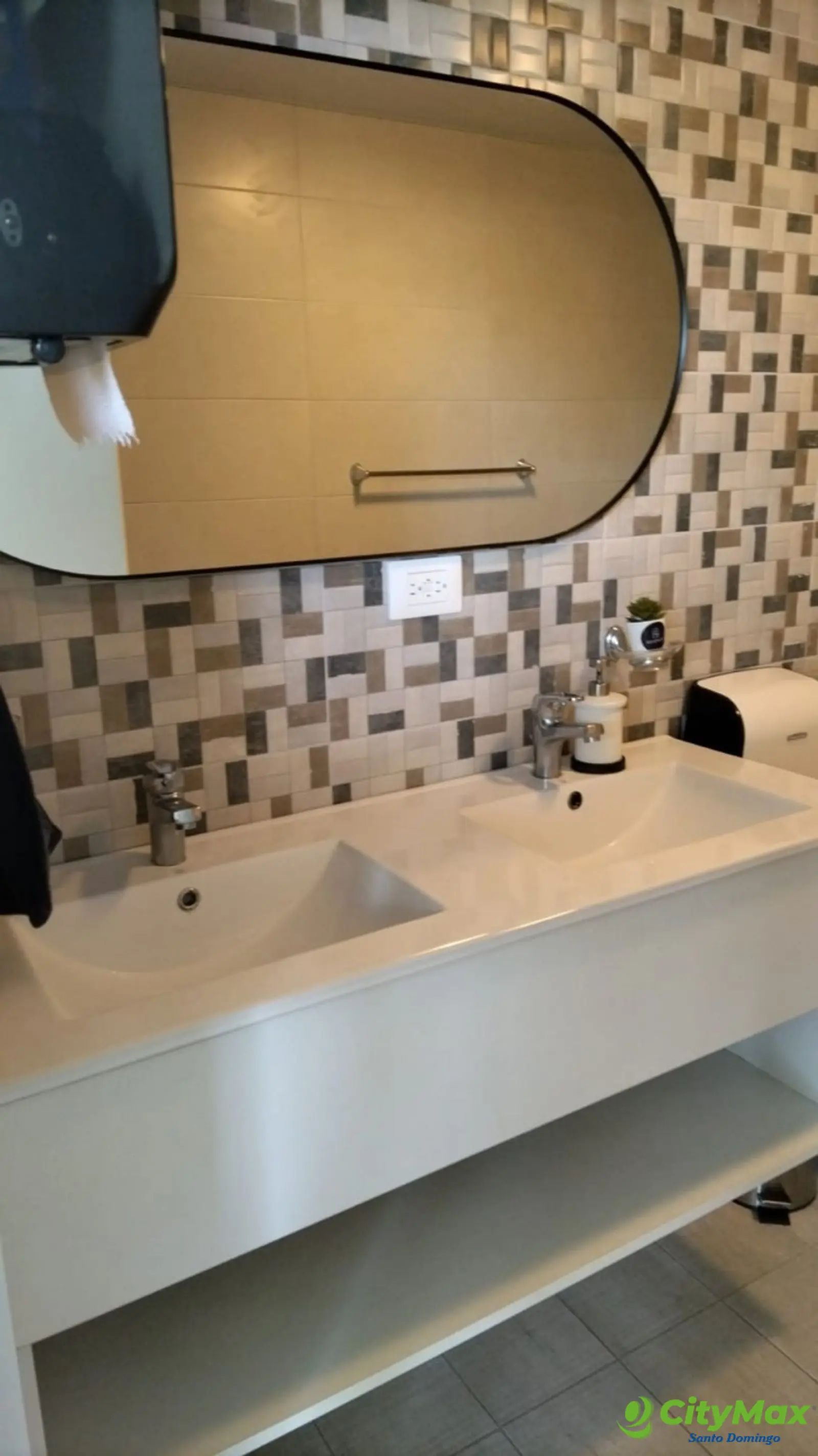 En Venta Apartamento de 3 Habitaciones en la Ave Jacobo - foto 16