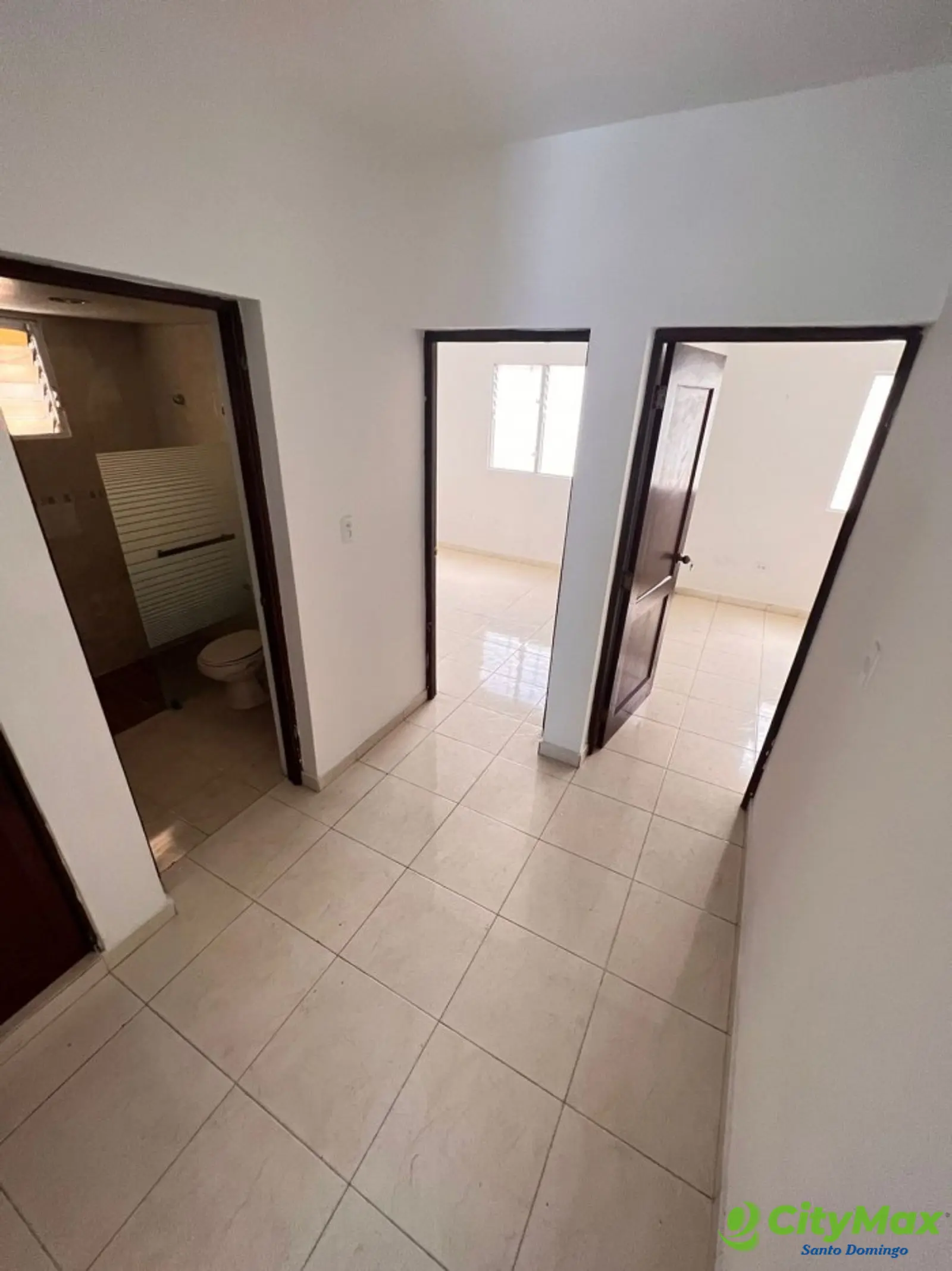 Vendo apartamento de 3 habitaciones en San Isidro - foto 9
